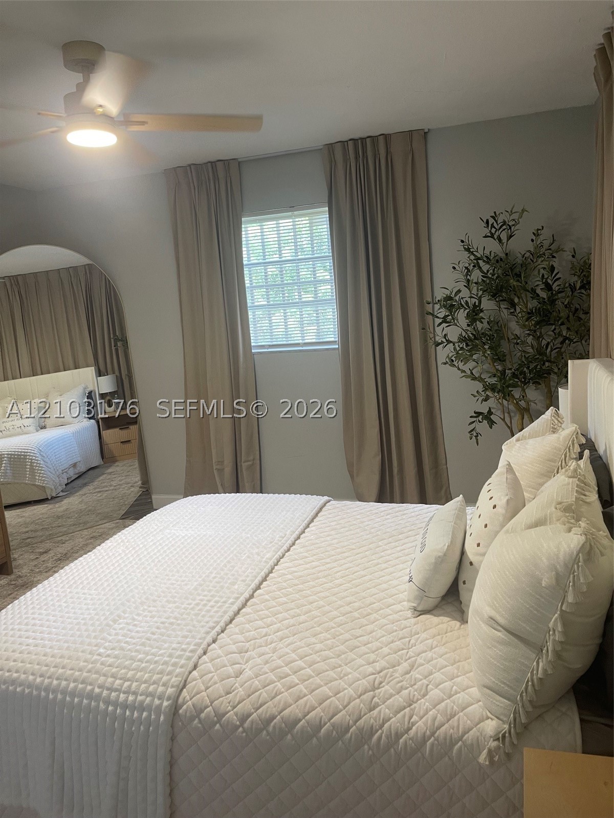 10759 SW 7th St, Sweetwater FL 33174