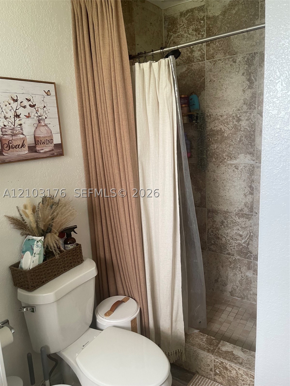10759 SW 7th St, Sweetwater FL 33174