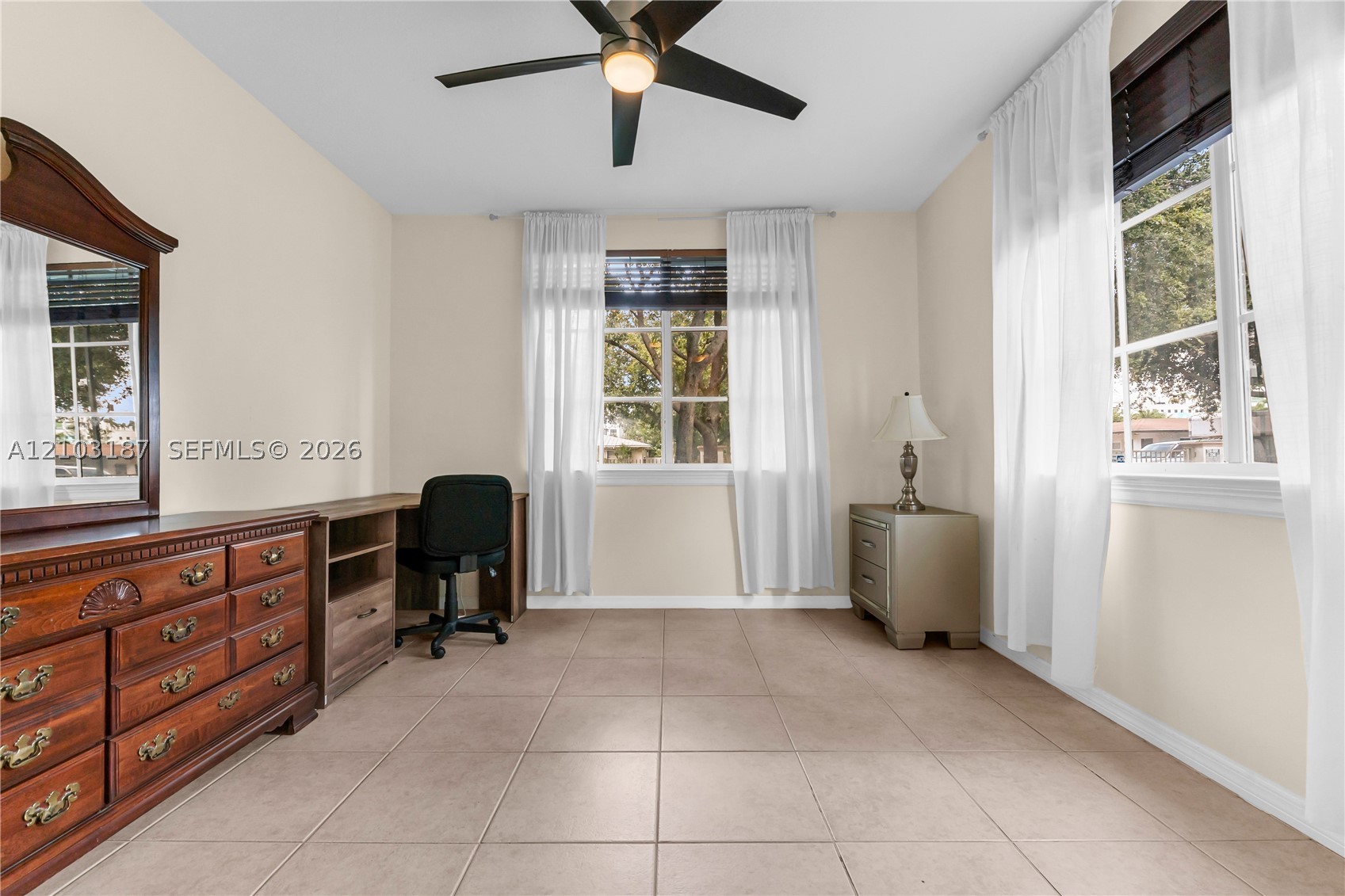 6841 SW 44th St #111, Miami FL 33155