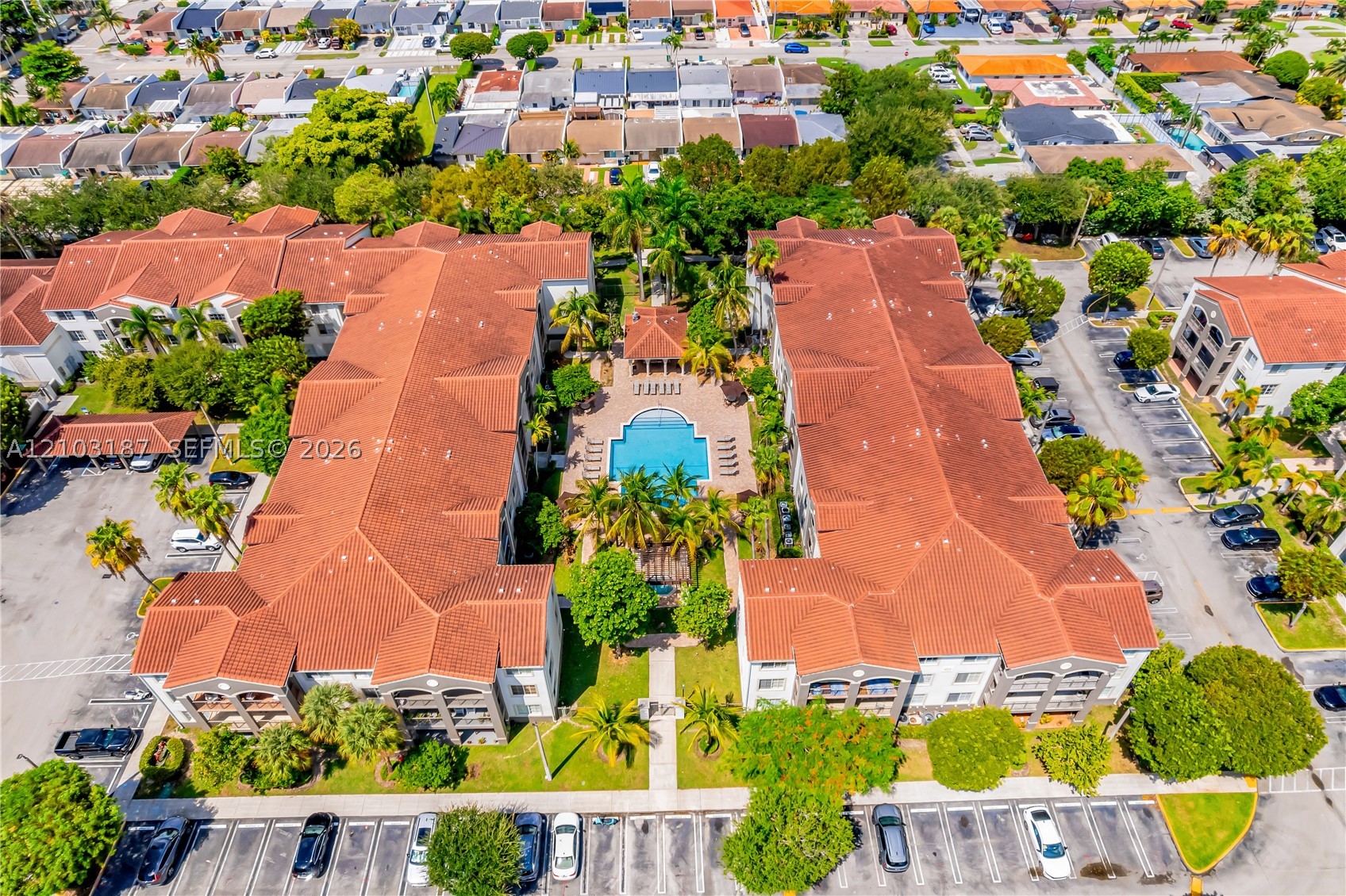 6841 SW 44th St #111, Miami FL 33155