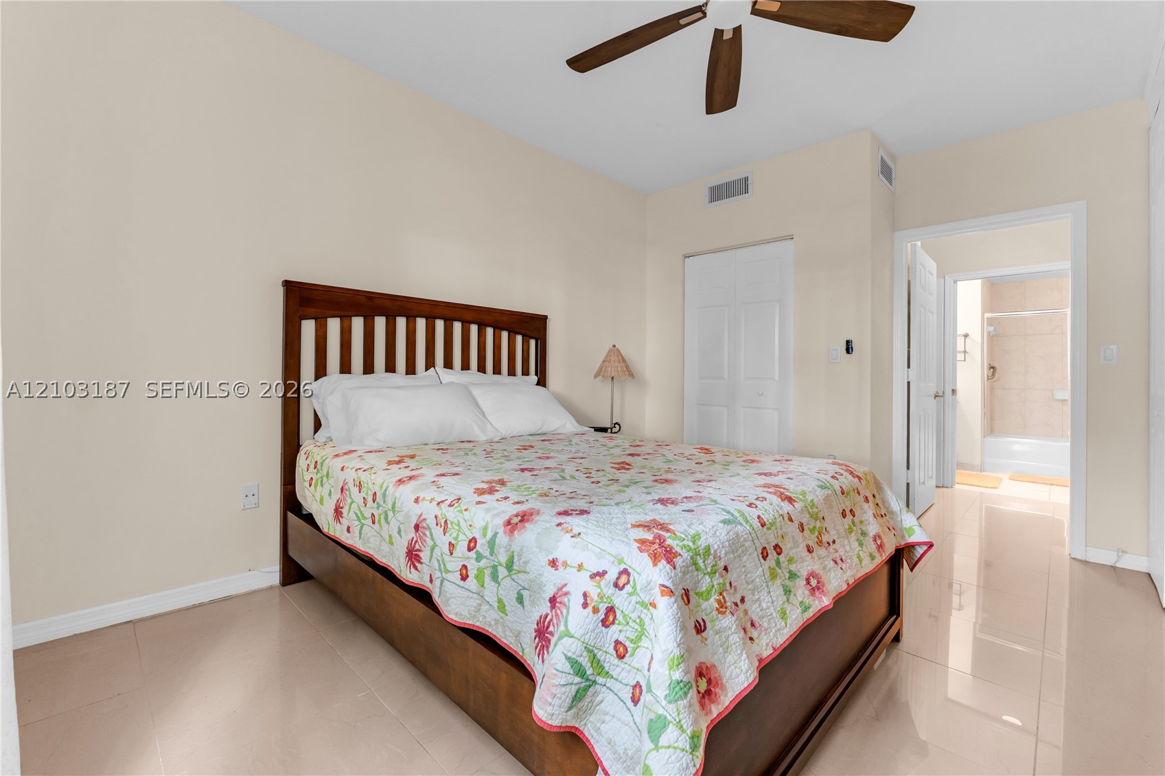 6841 SW 44th St #111, Miami FL 33155