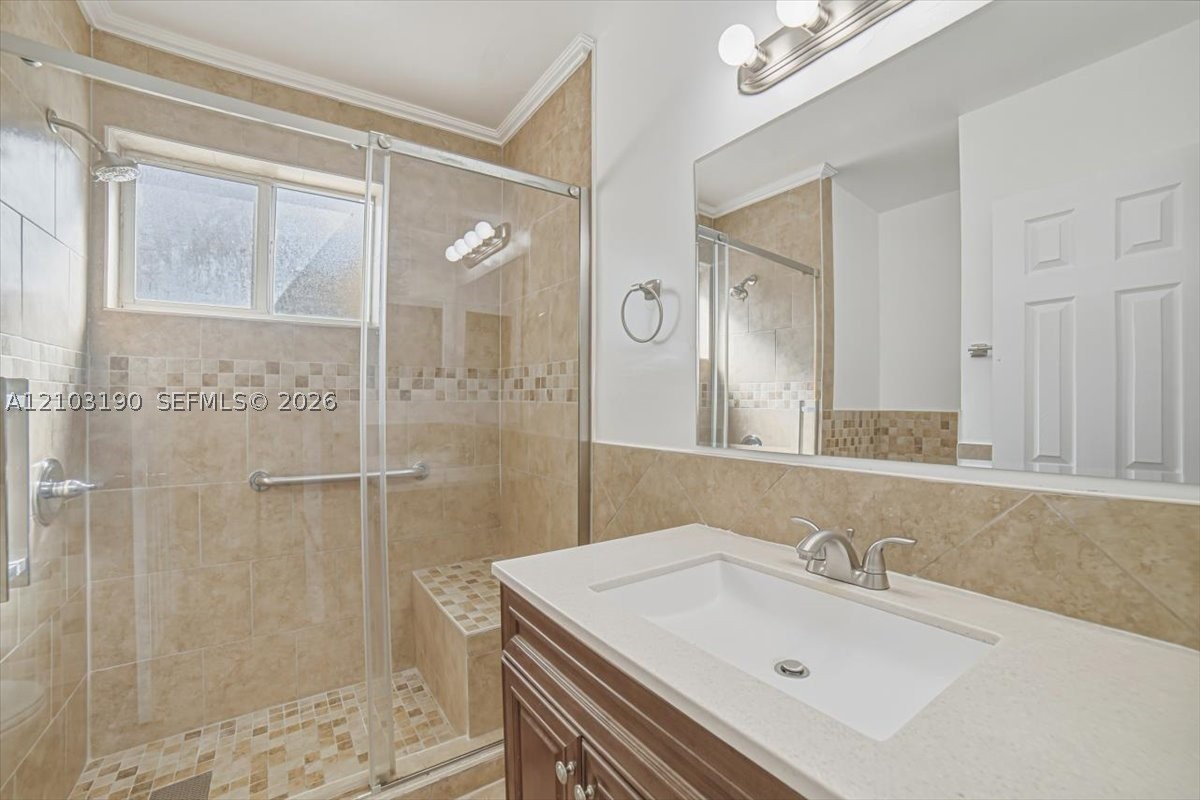 3932 NW 39th Ave, Lauderdale Lakes FL 33309