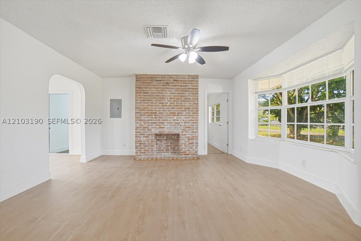 3932 NW 39th Ave, Lauderdale Lakes FL 33309