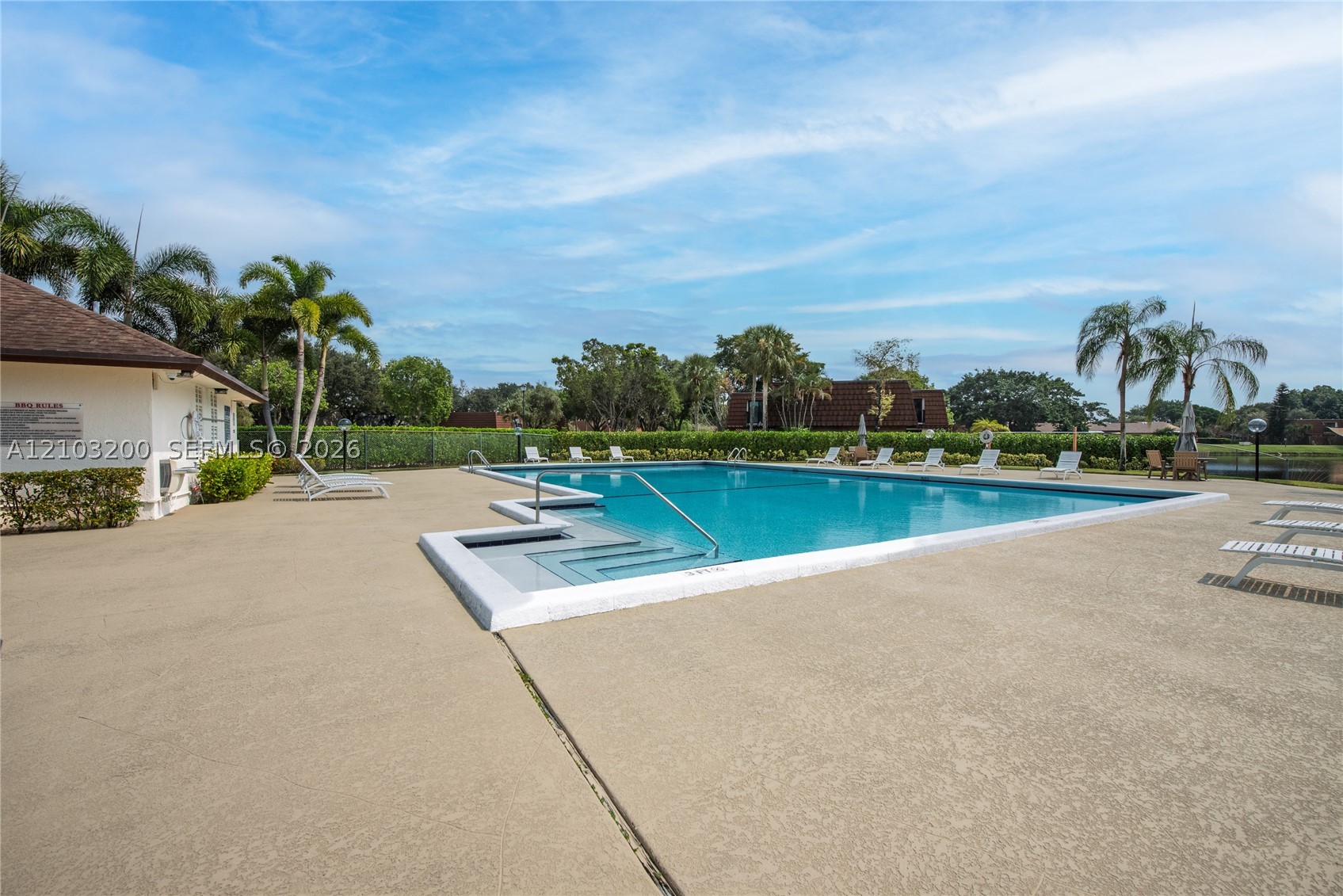 835 SW 118th Ter #835, Davie FL 33325