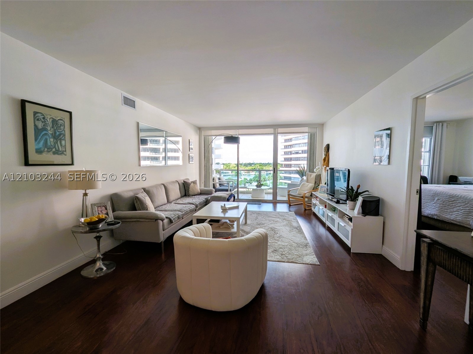 5161 Collins Ave #711, Miami Beach FL 33140