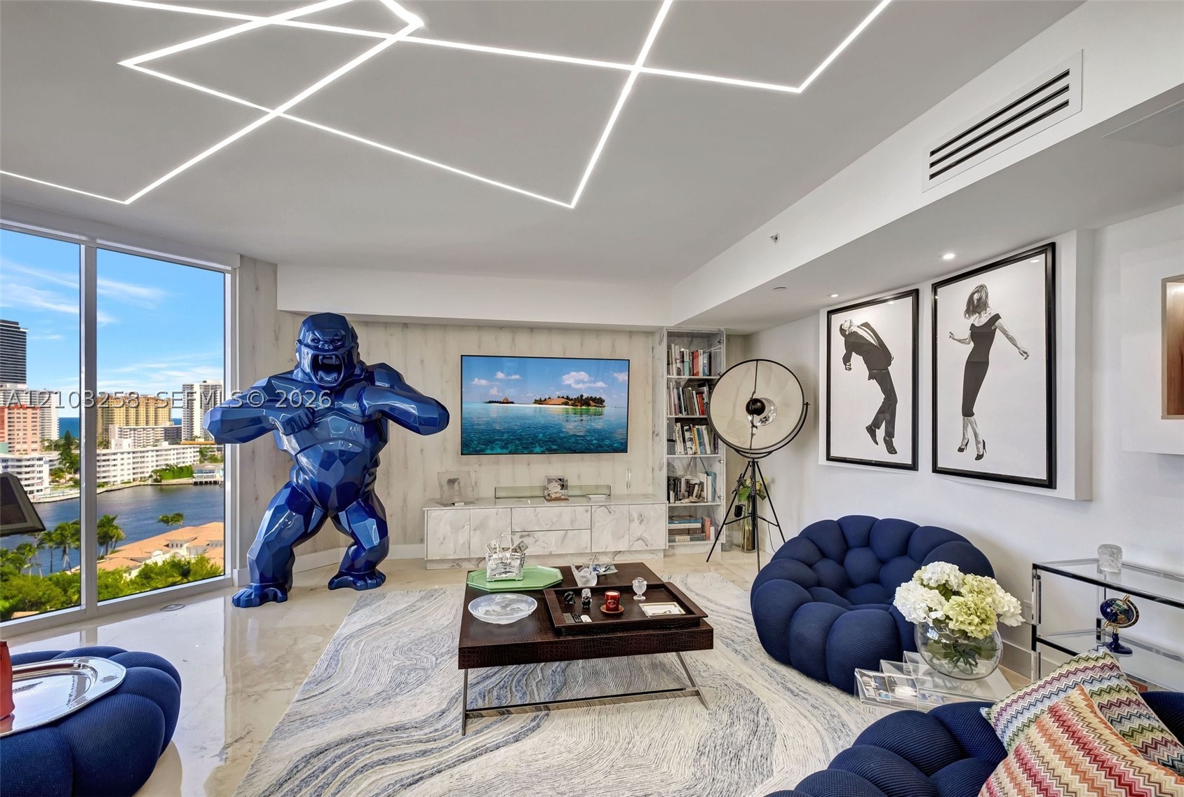 21200 Point Pl #1204, Aventura FL 33180