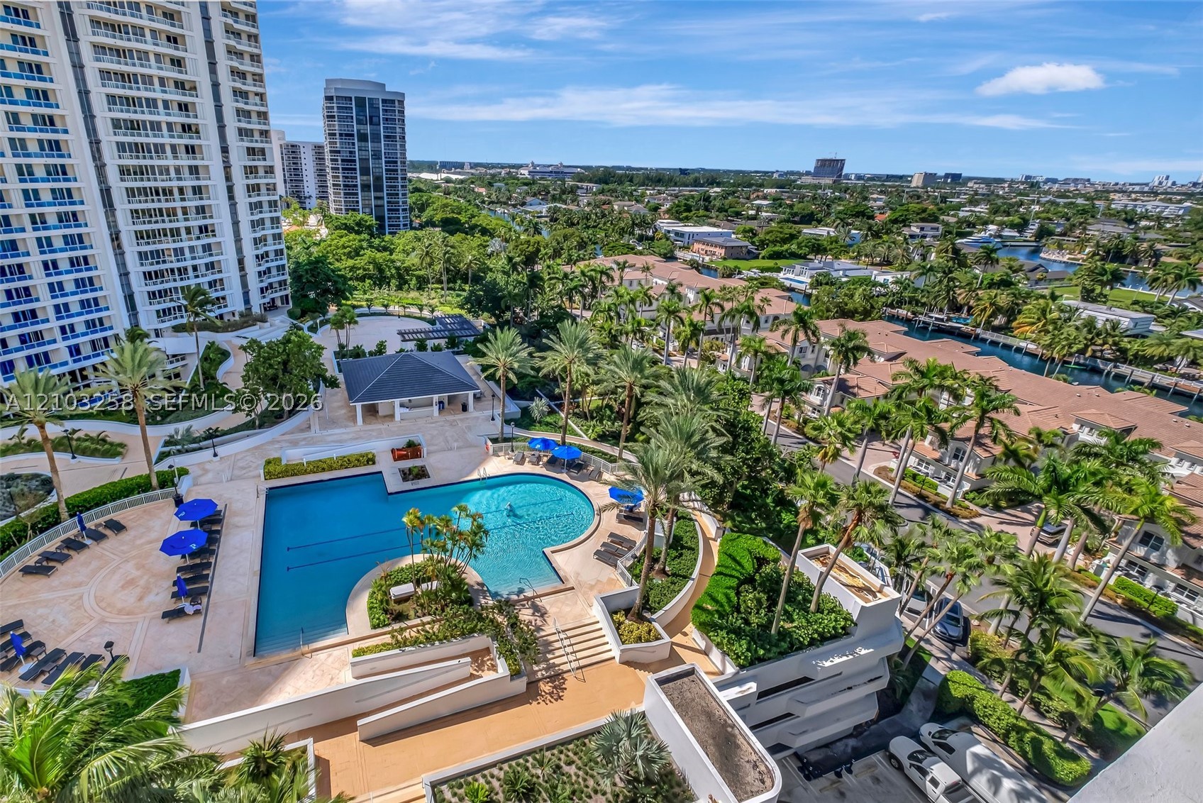 21200 Point Pl #1204, Aventura FL 33180