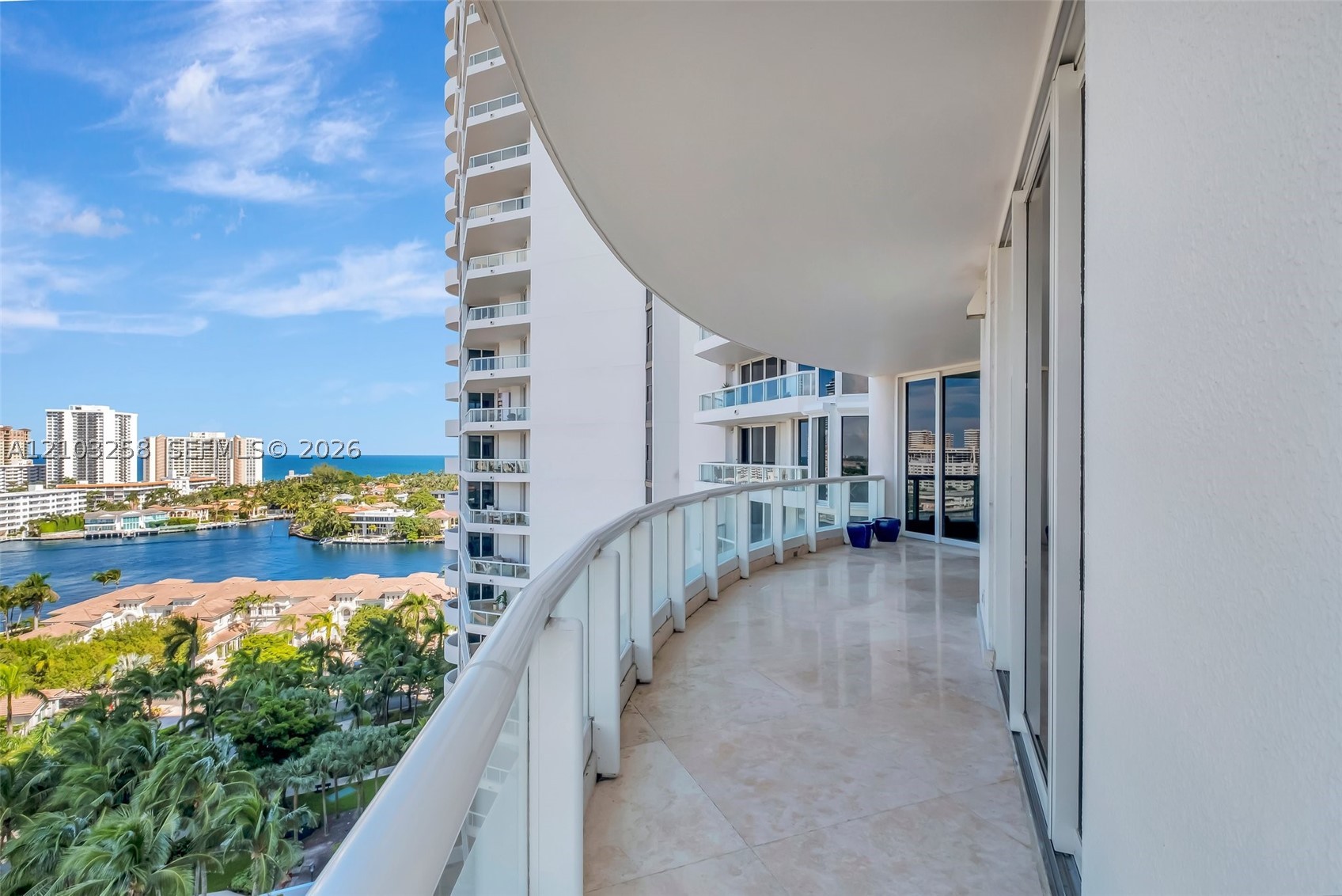 21200 Point Pl #1204, Aventura FL 33180