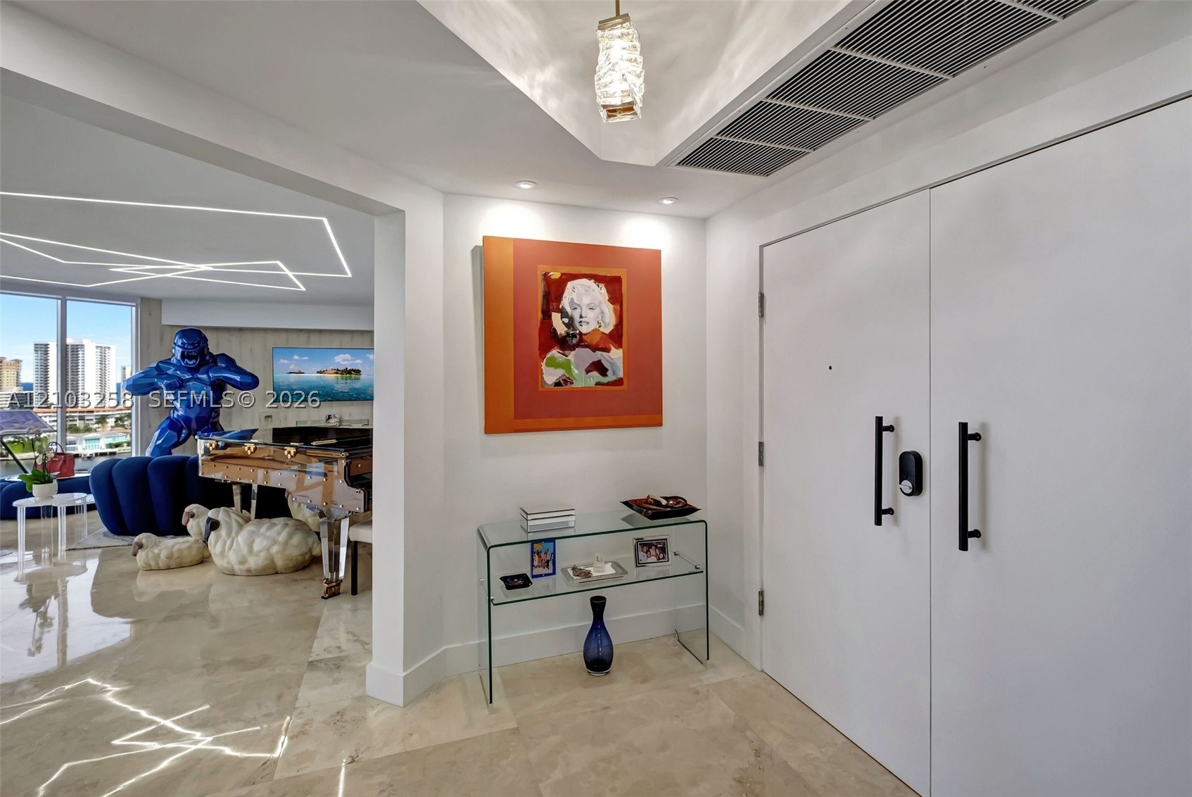 21200 Point Pl #1204, Aventura FL 33180