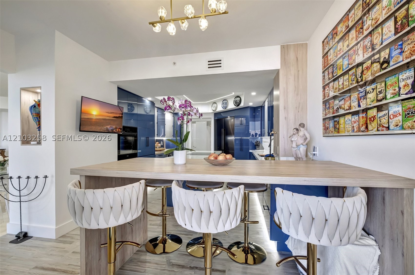 21200 Point Pl #1204, Aventura FL 33180