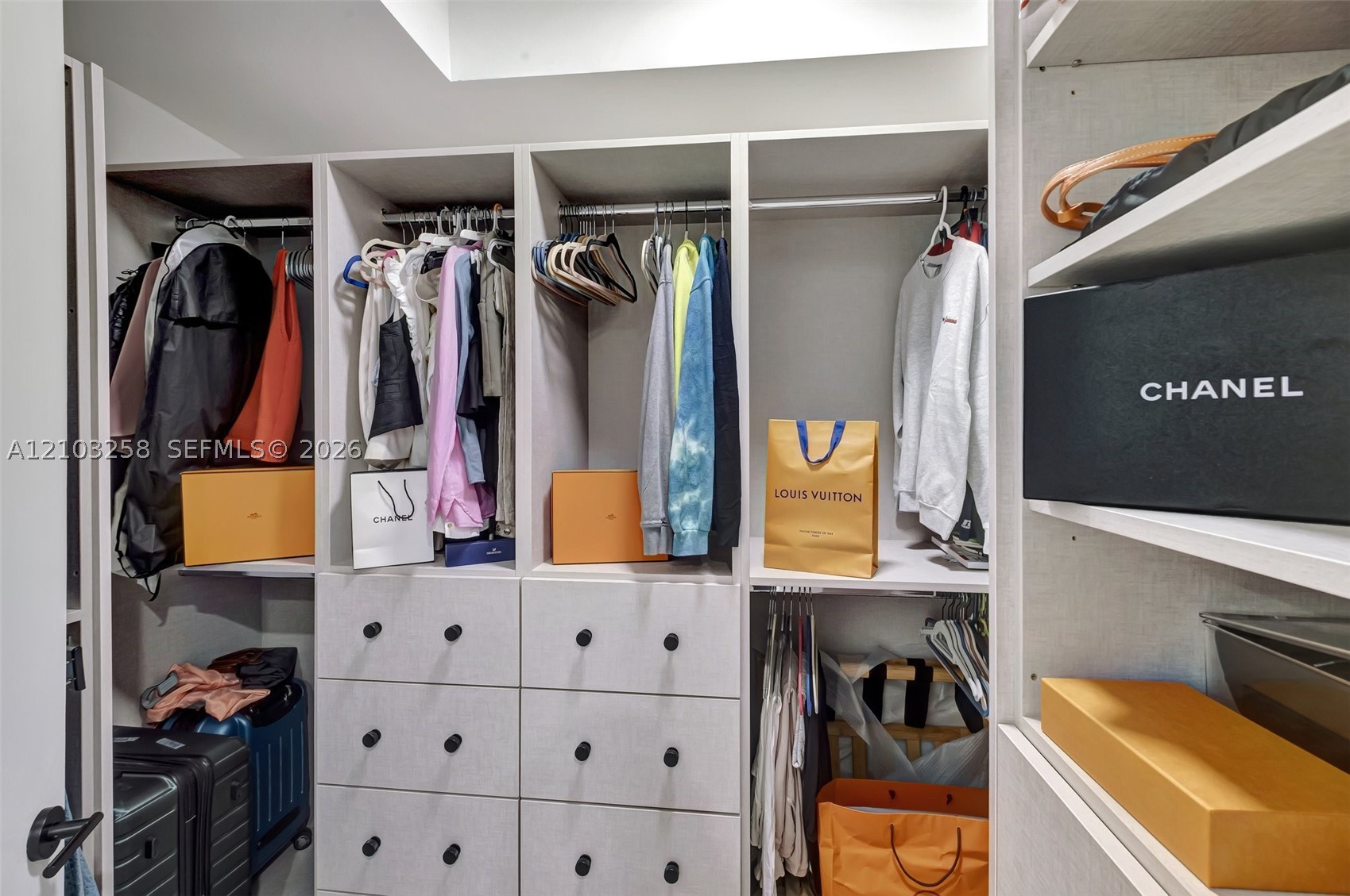 21200 Point Pl #1204, Aventura FL 33180