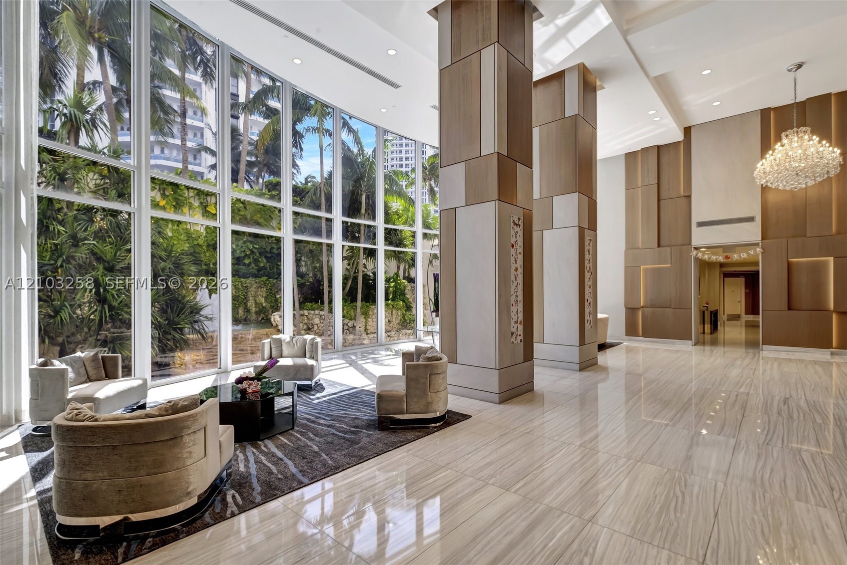 21200 Point Pl #1204, Aventura FL 33180
