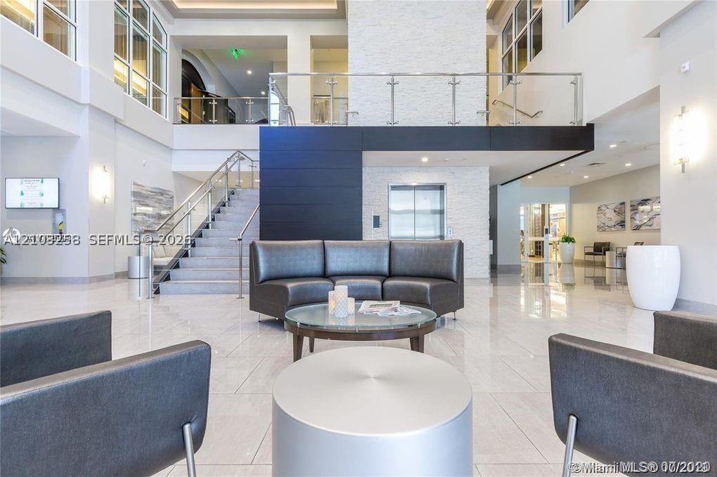21200 Point Pl #1204, Aventura FL 33180
