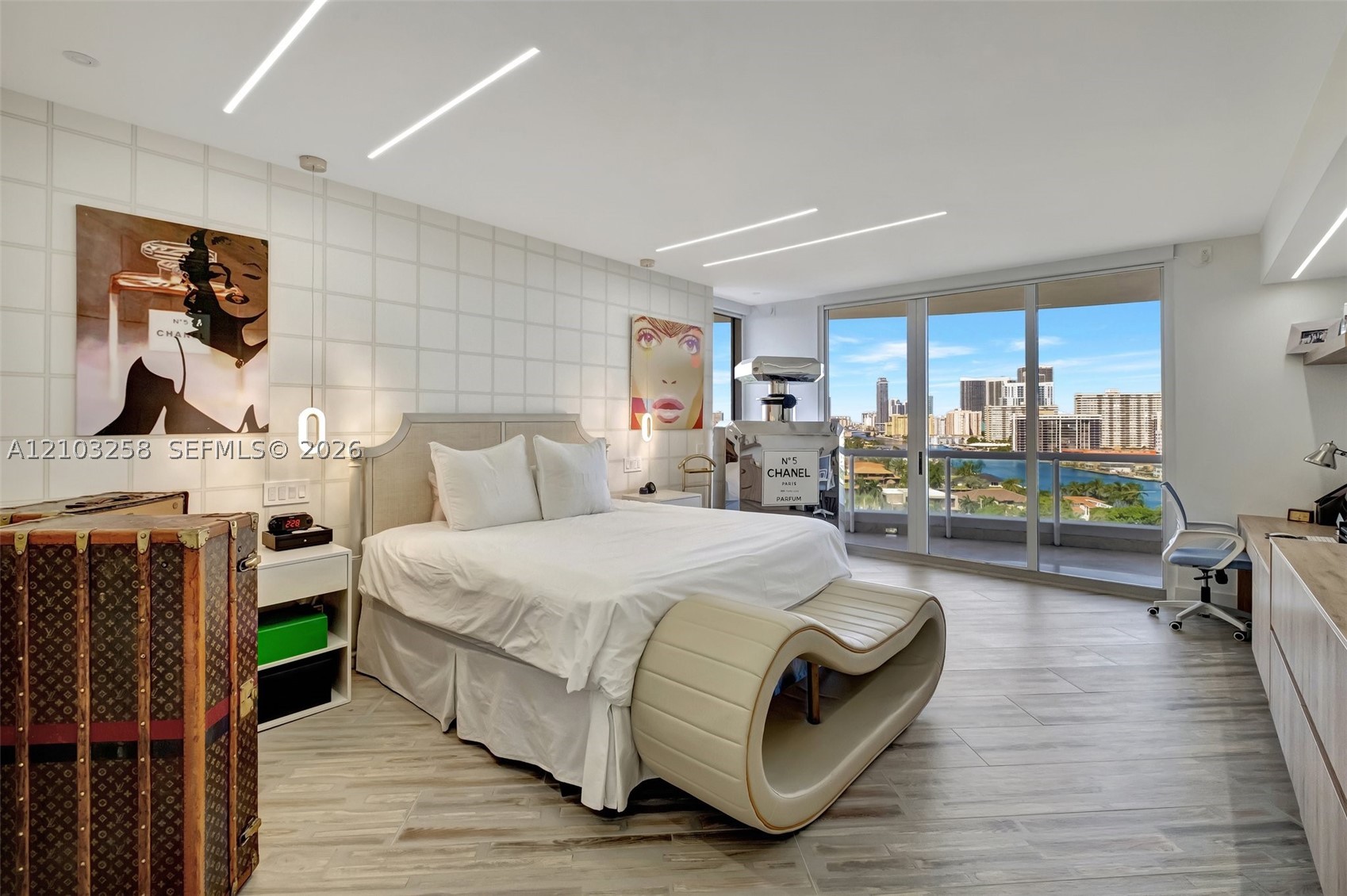 21200 Point Pl #1204, Aventura FL 33180