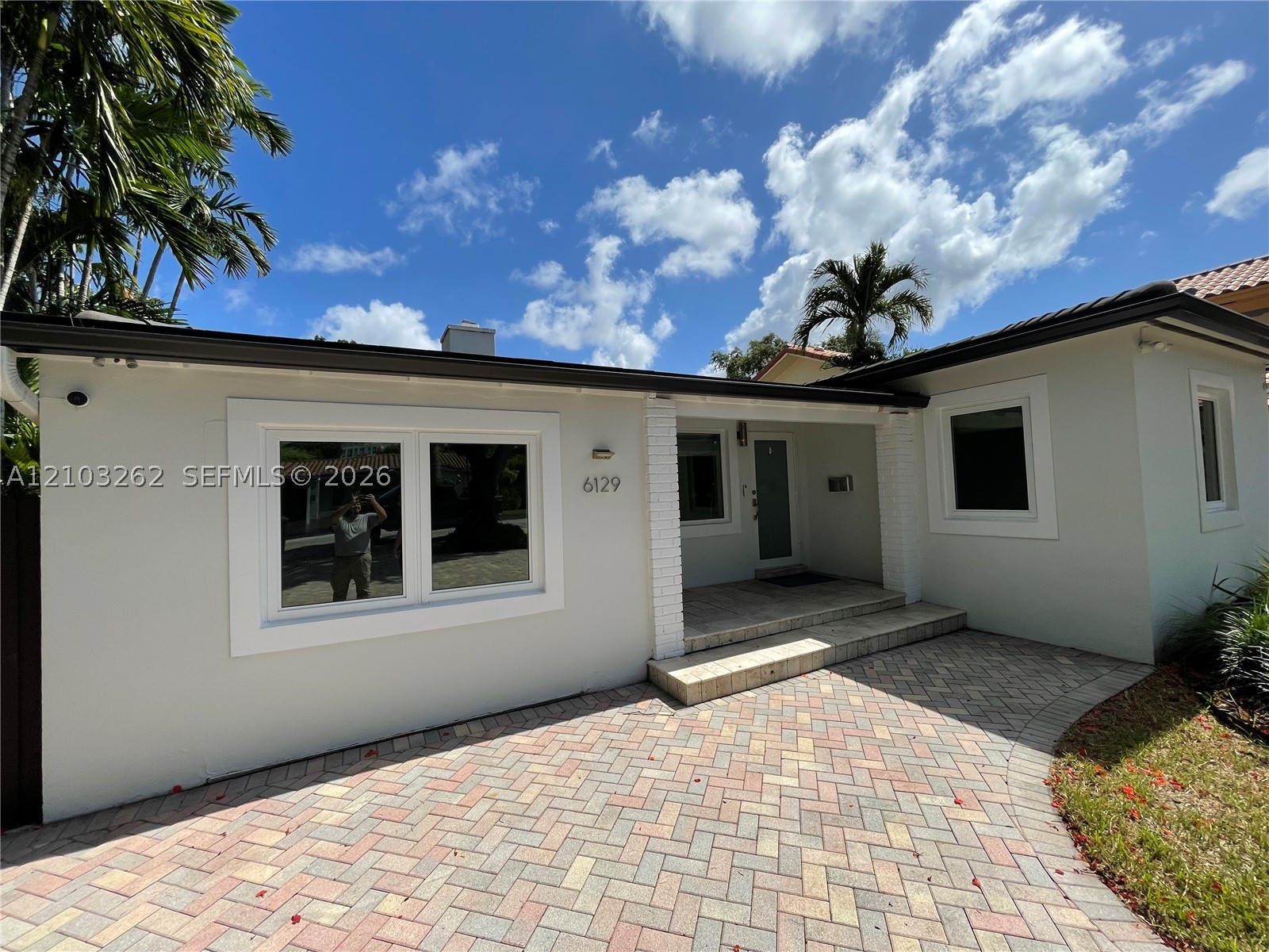 6129 SW 28th St, Miami FL 33155