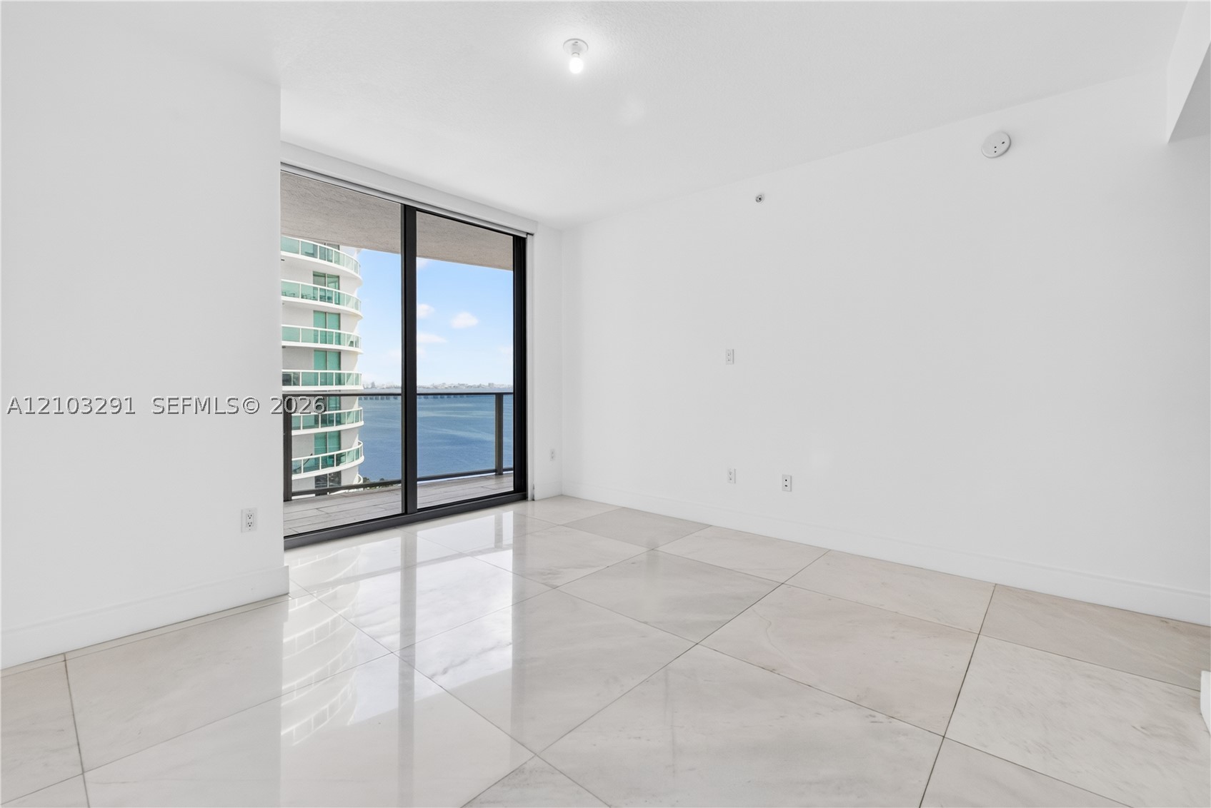 488 NE 18th St #1815, Miami FL 33132