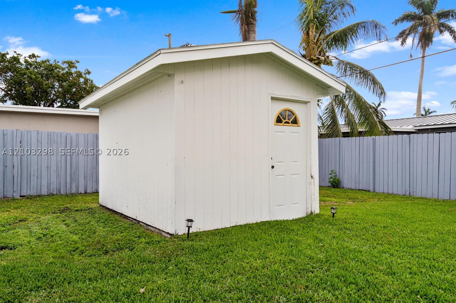 912 SE 16th Pl, Deerfield Beach FL 33441