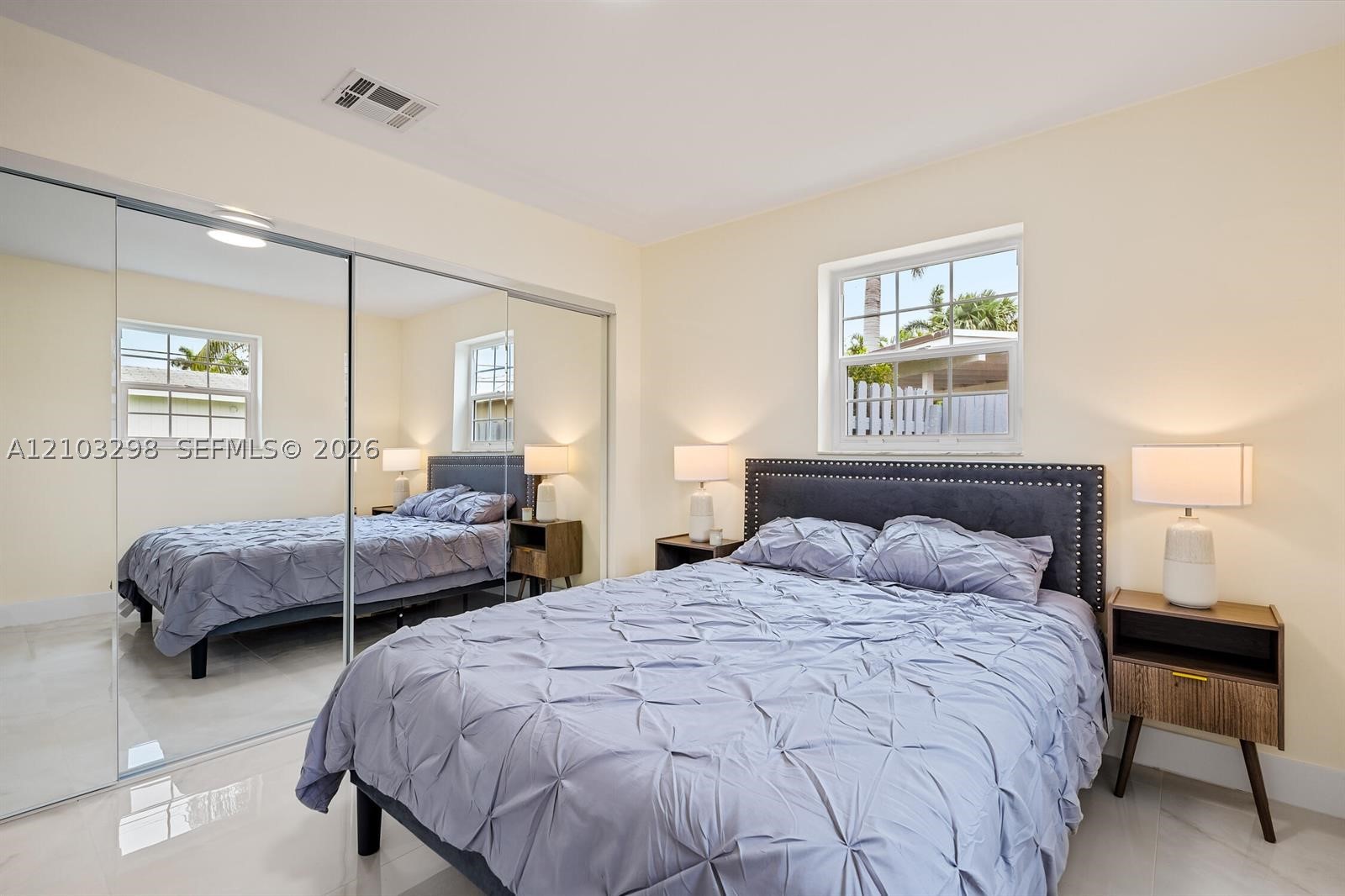 912 SE 16th Pl, Deerfield Beach FL 33441