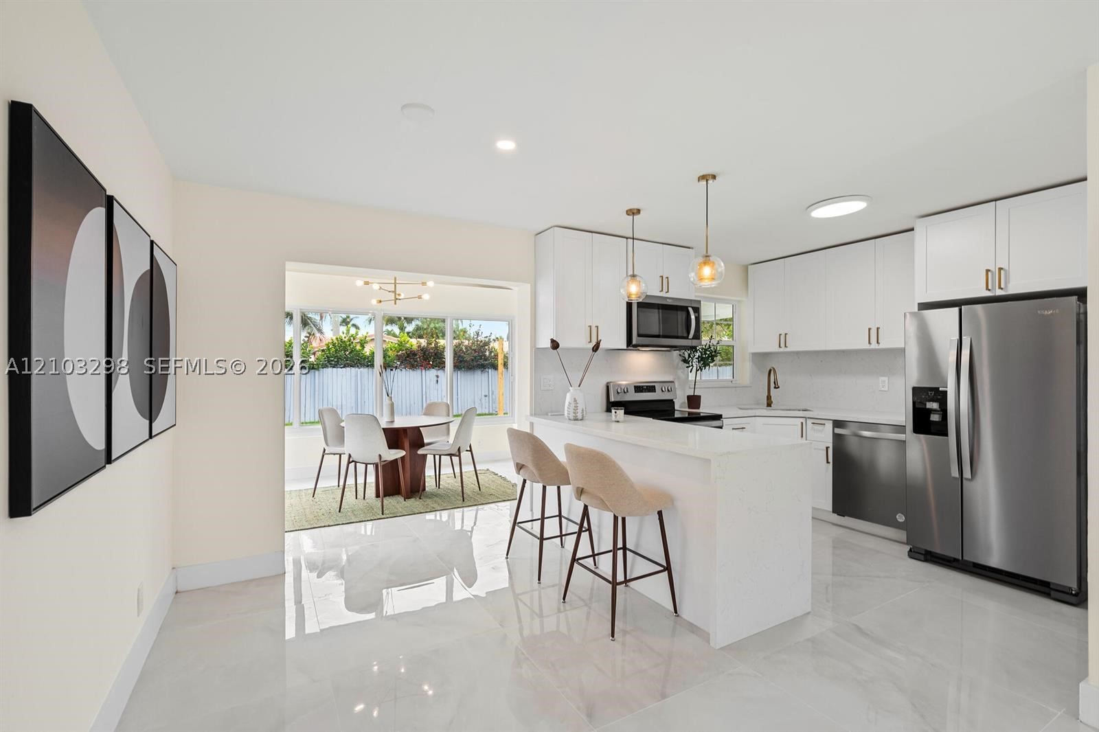 912 SE 16th Pl, Deerfield Beach FL 33441