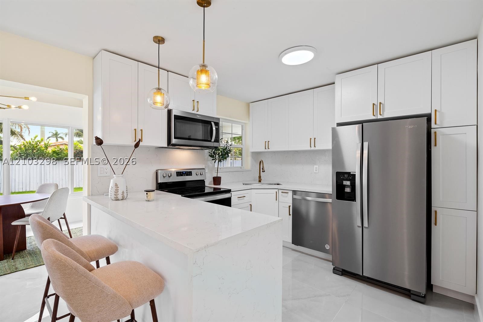 912 SE 16th Pl, Deerfield Beach FL 33441