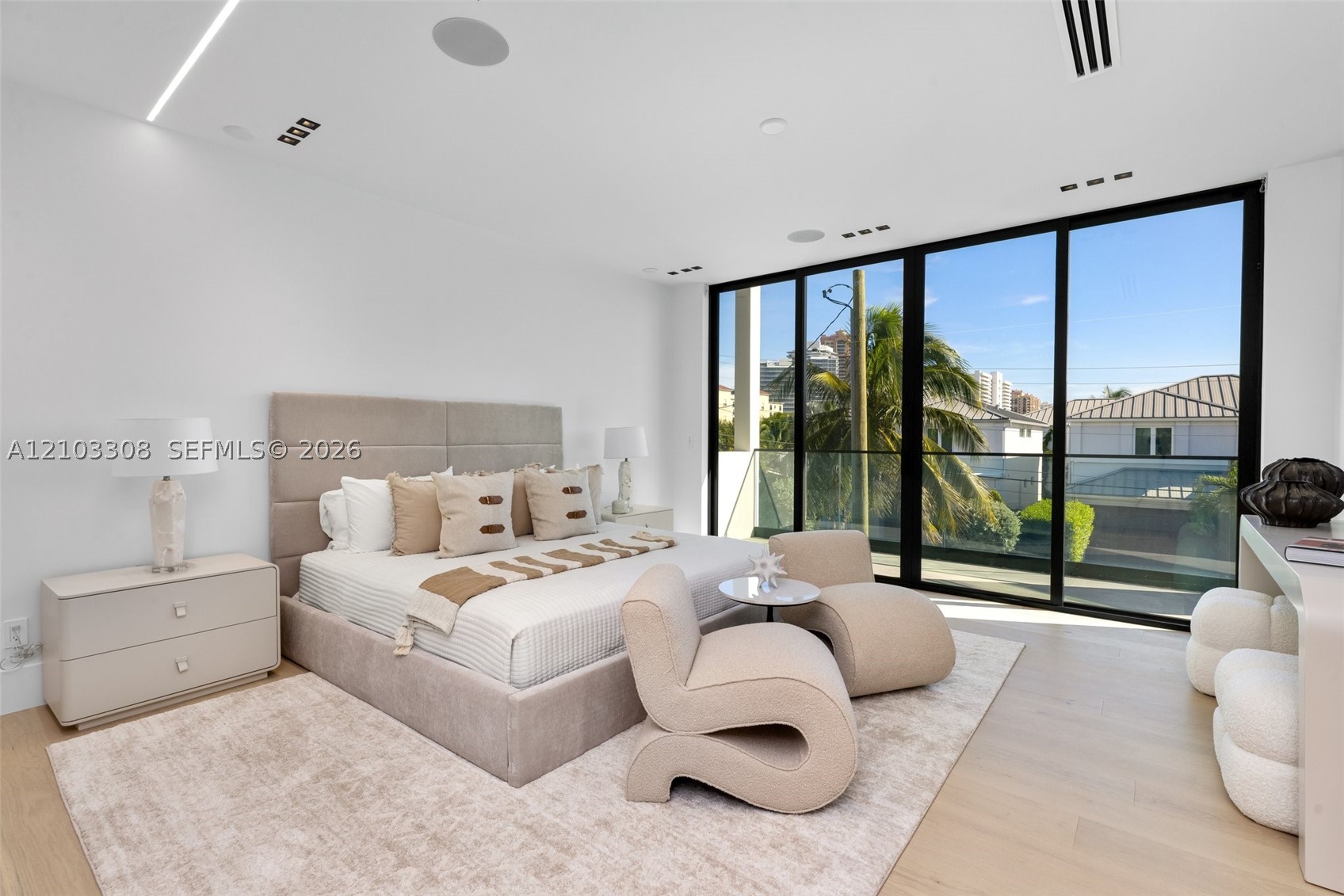 3201 NE 26th St, Fort Lauderdale FL 33305