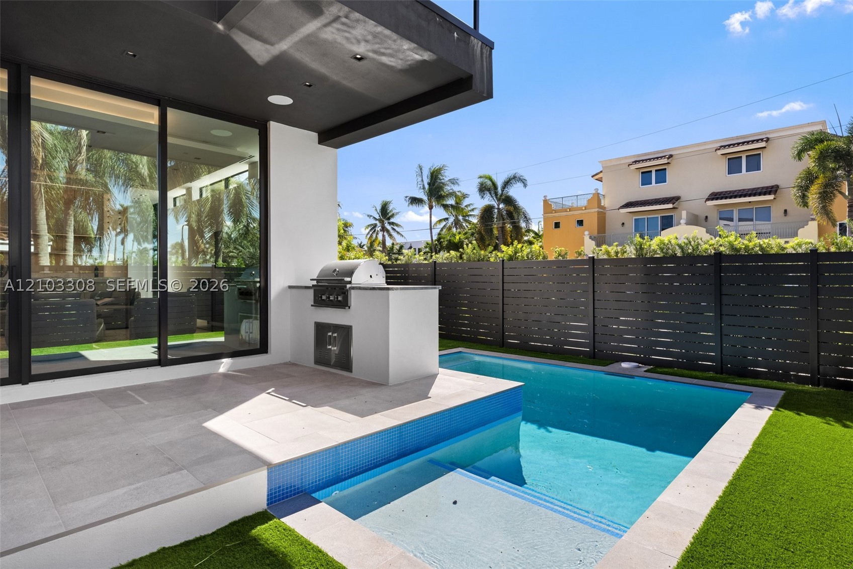 3201 NE 26th St, Fort Lauderdale FL 33305