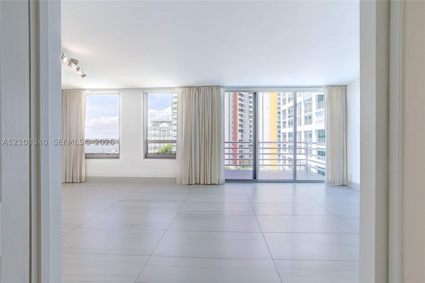 1541 Brickell Ave #C1008, Miami FL 33129