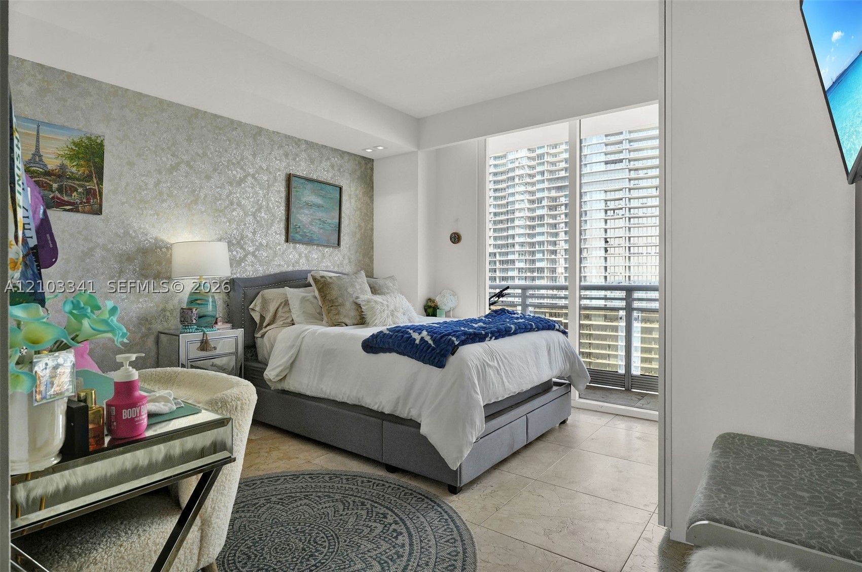 901 Brickell Key Blvd #2204, Miami FL 33131