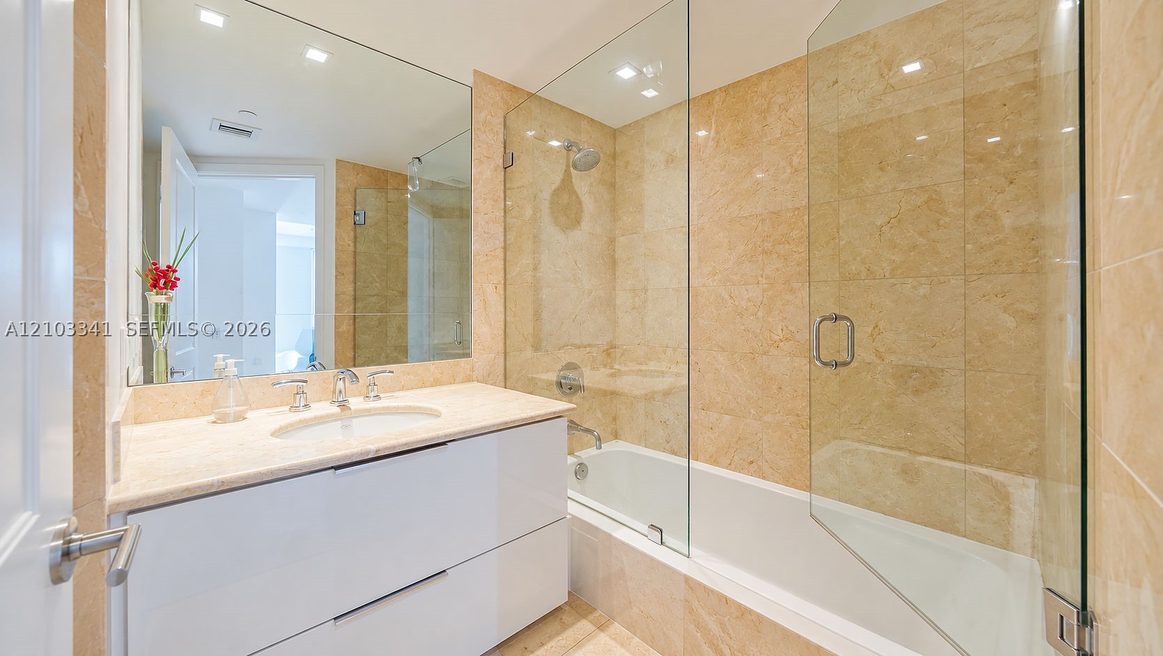 901 Brickell Key Blvd #2204, Miami FL 33131