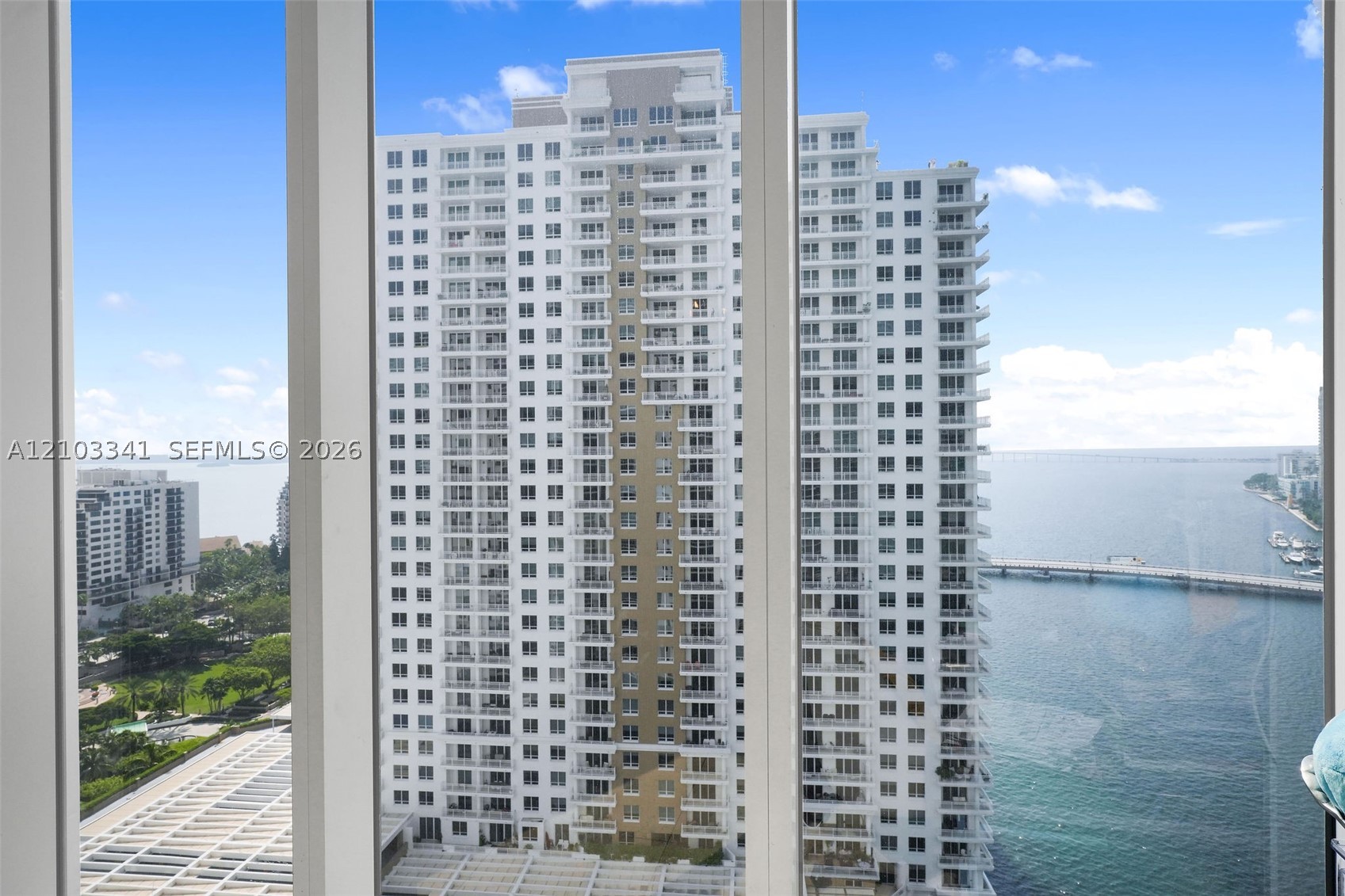 901 Brickell Key Blvd #2204, Miami FL 33131
