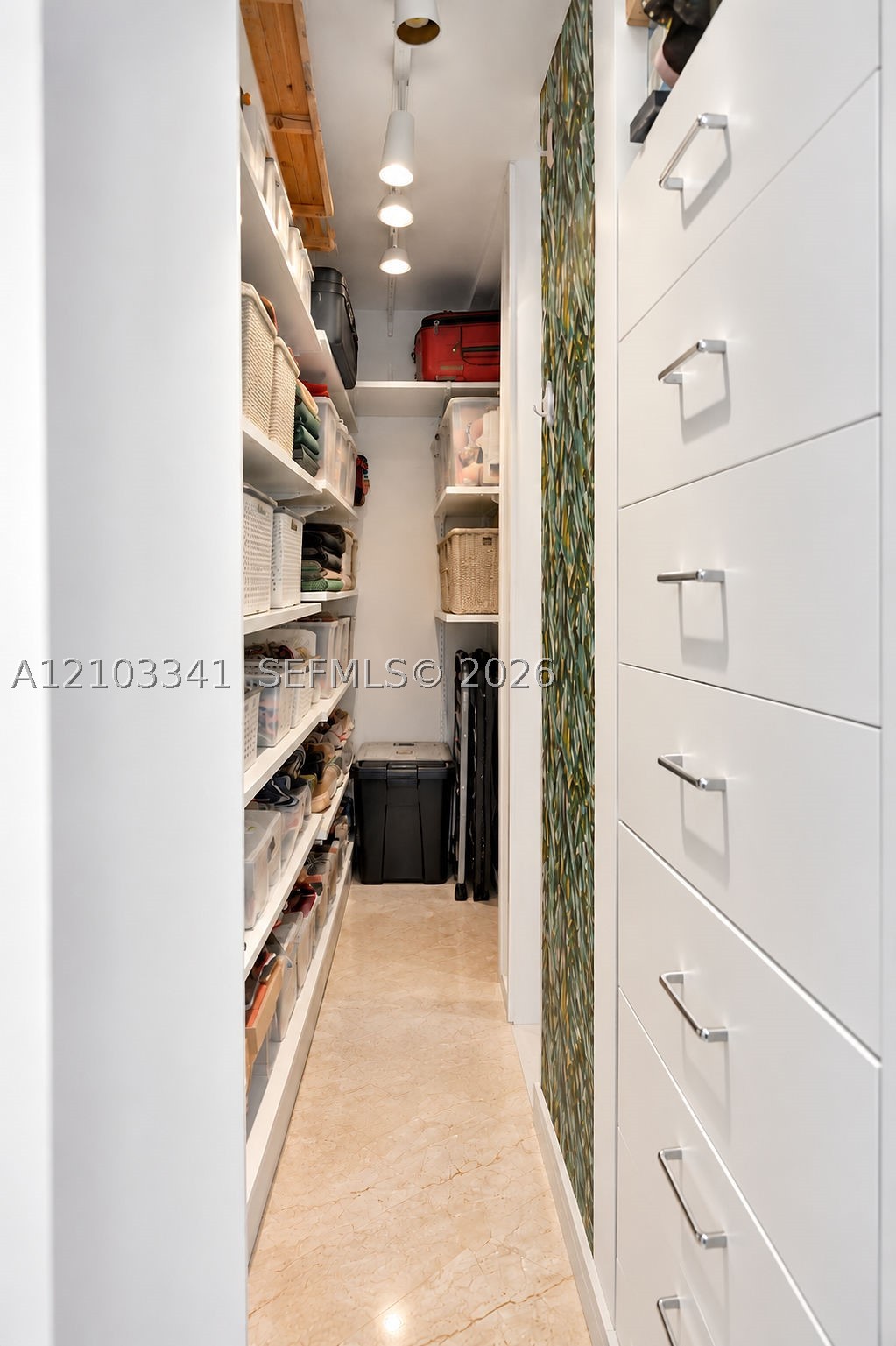 901 Brickell Key Blvd #2204, Miami FL 33131