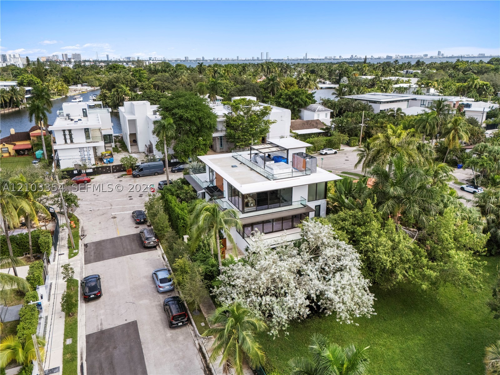 790 NE 77th Ter, Miami FL 33138