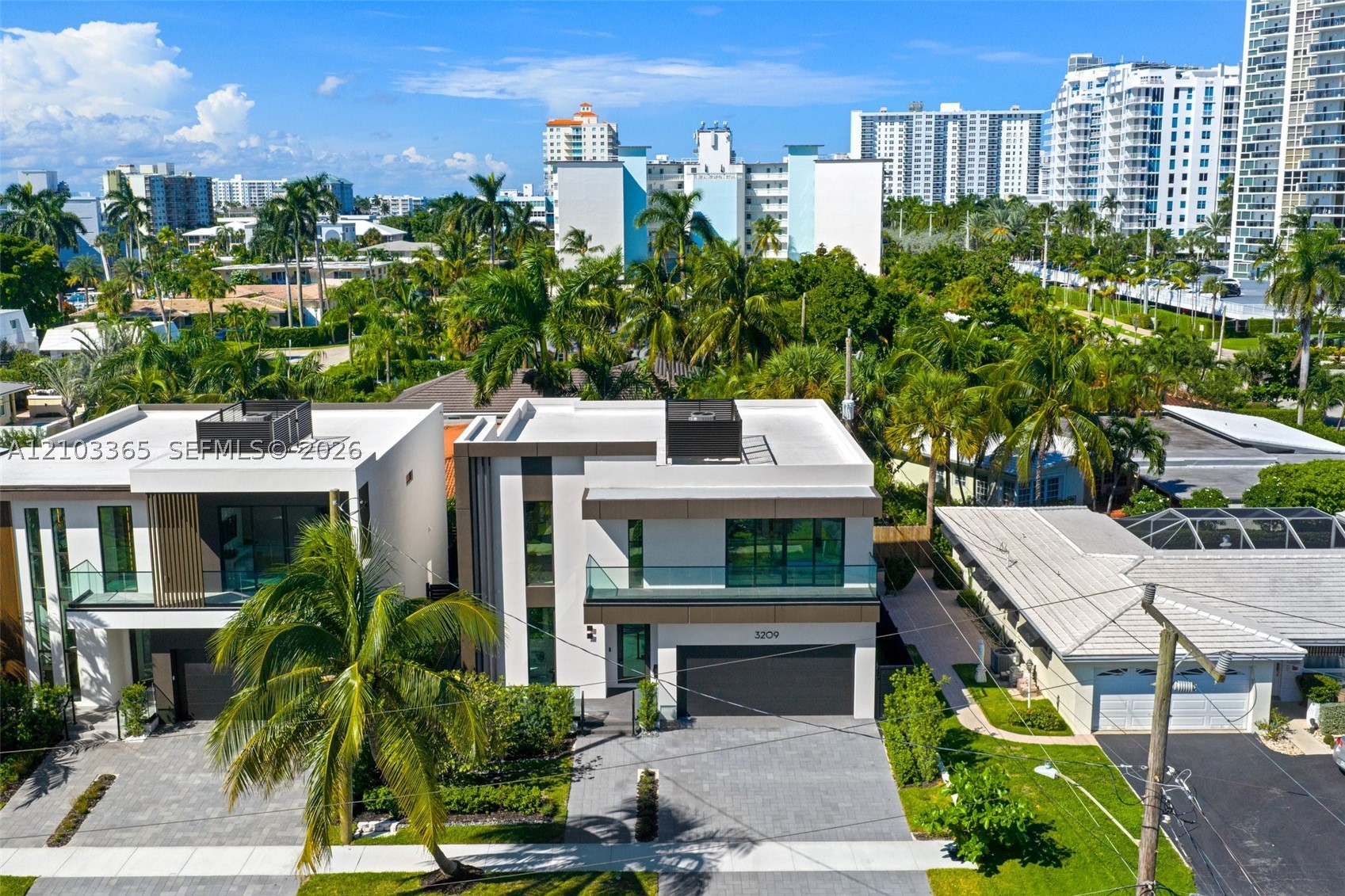 3209 NE 26th St, Fort Lauderdale FL 33305