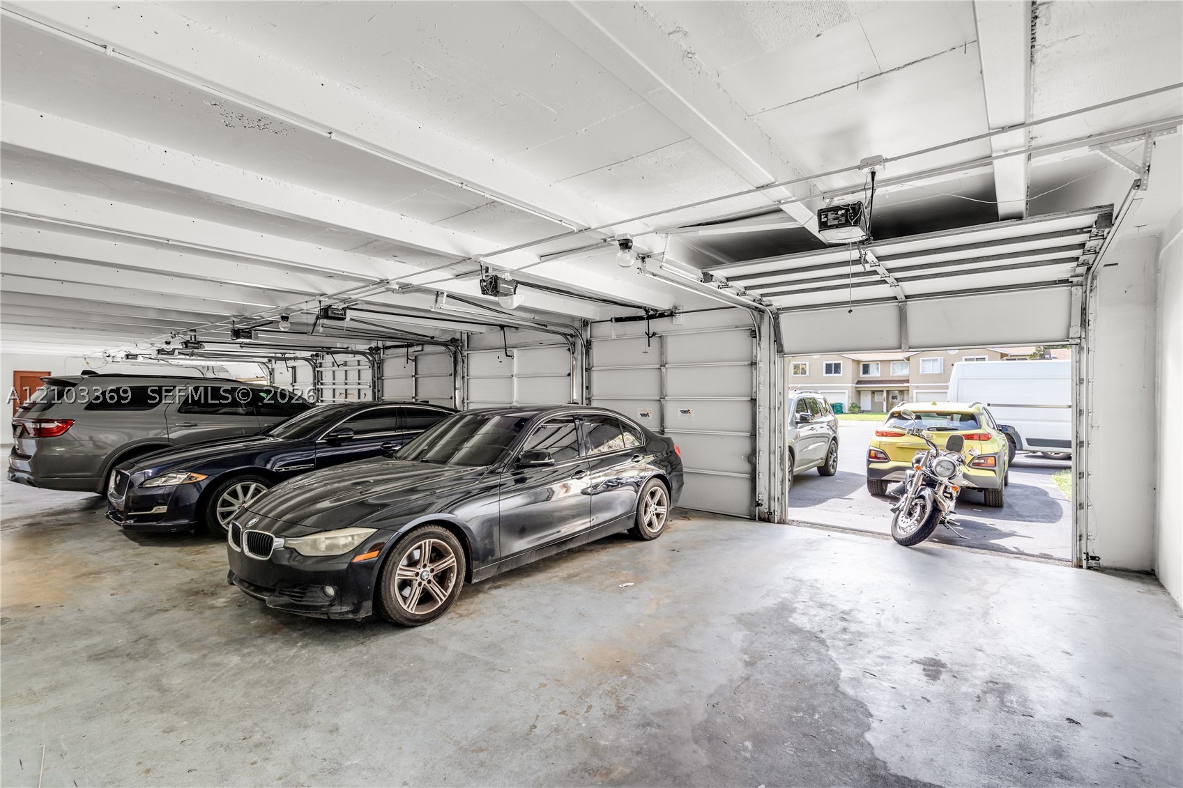 5850 NW 57th Ave #3, Tamarac FL 33319