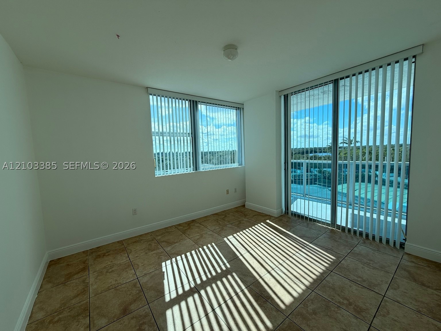 2641 N Flamingo Rd #701N, Sunrise FL 33323