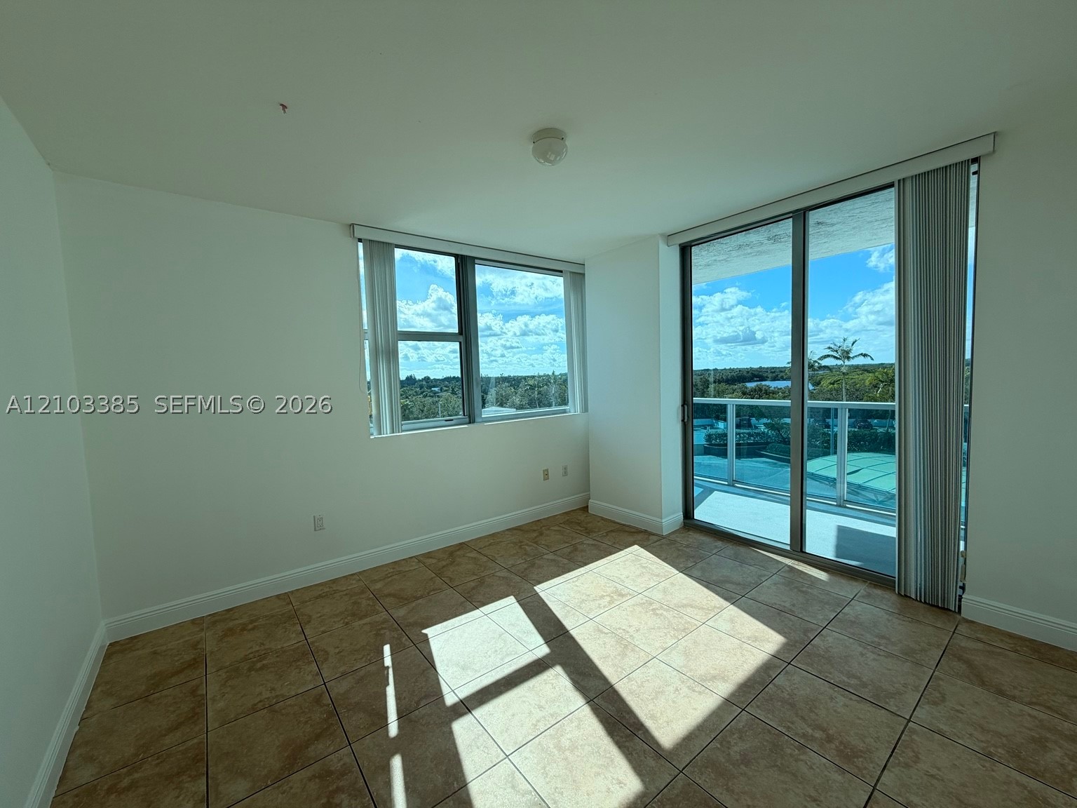 2641 N Flamingo Rd #701N, Sunrise FL 33323