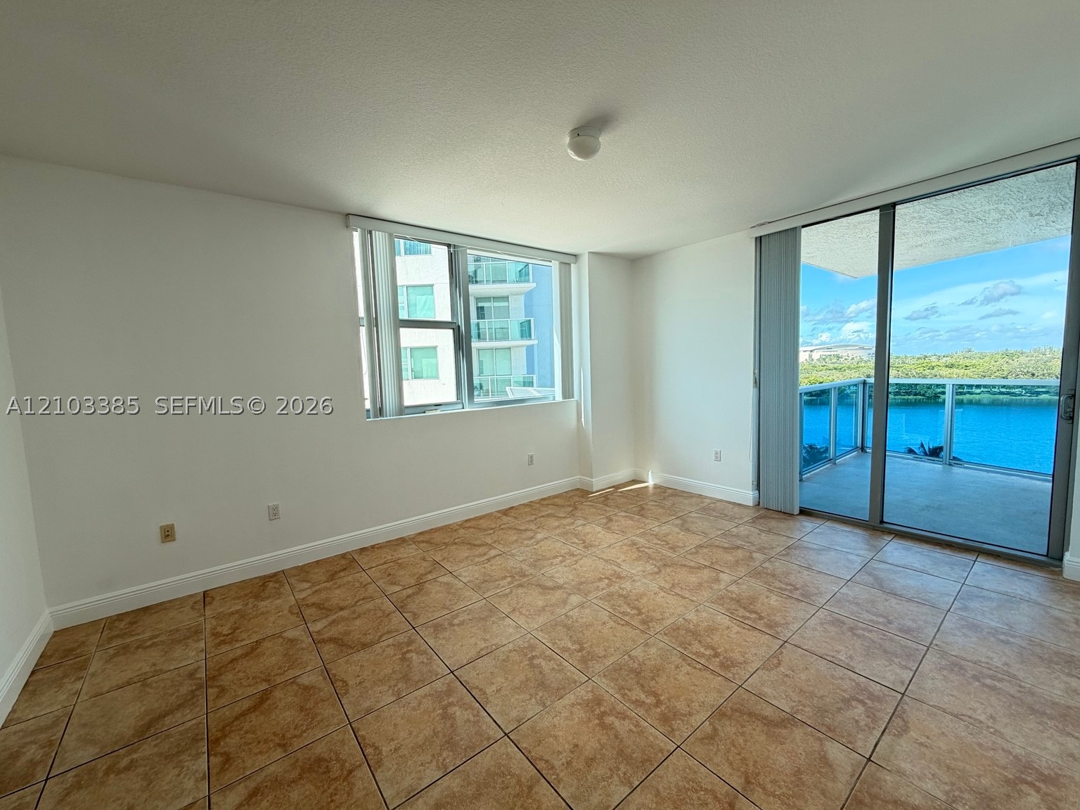 2641 N Flamingo Rd #701N, Sunrise FL 33323