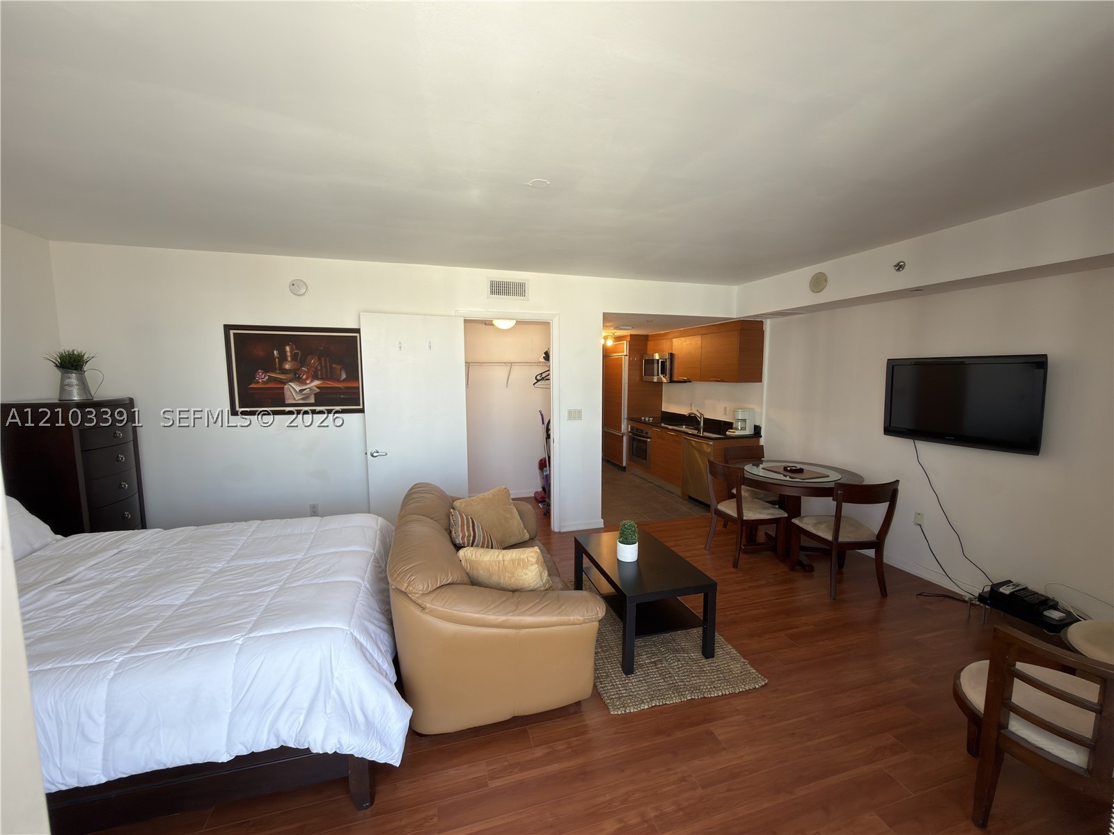 Miami FL 33132 - A12103391