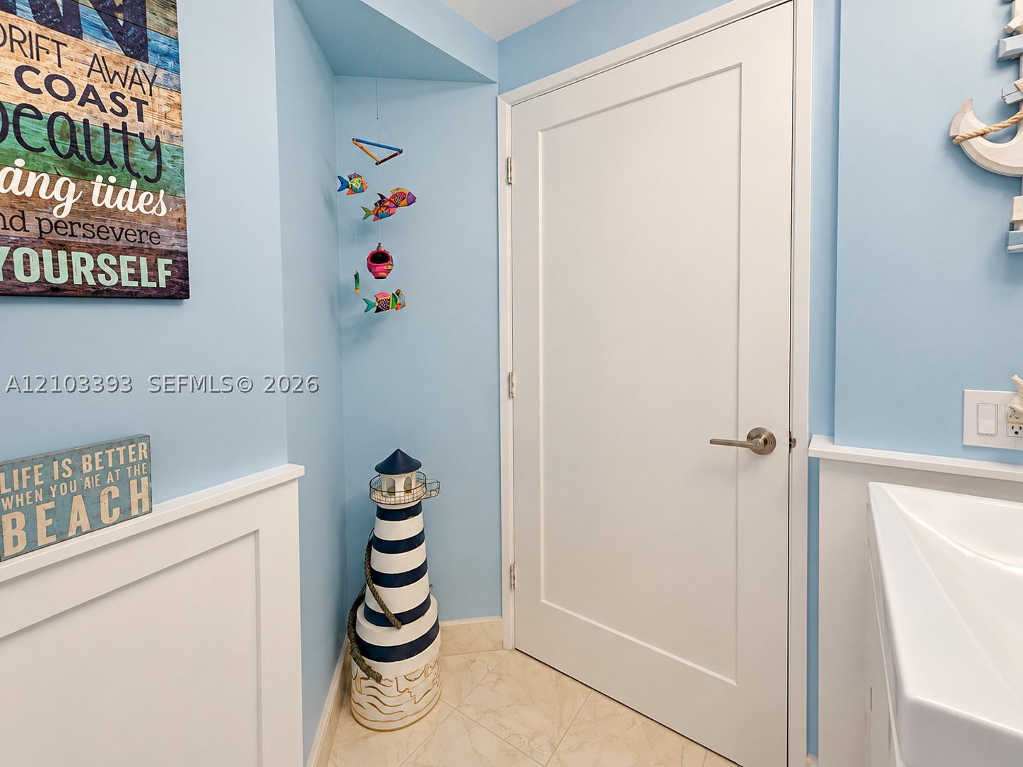 6365 Collins Ave #1809, Miami Beach FL 33141