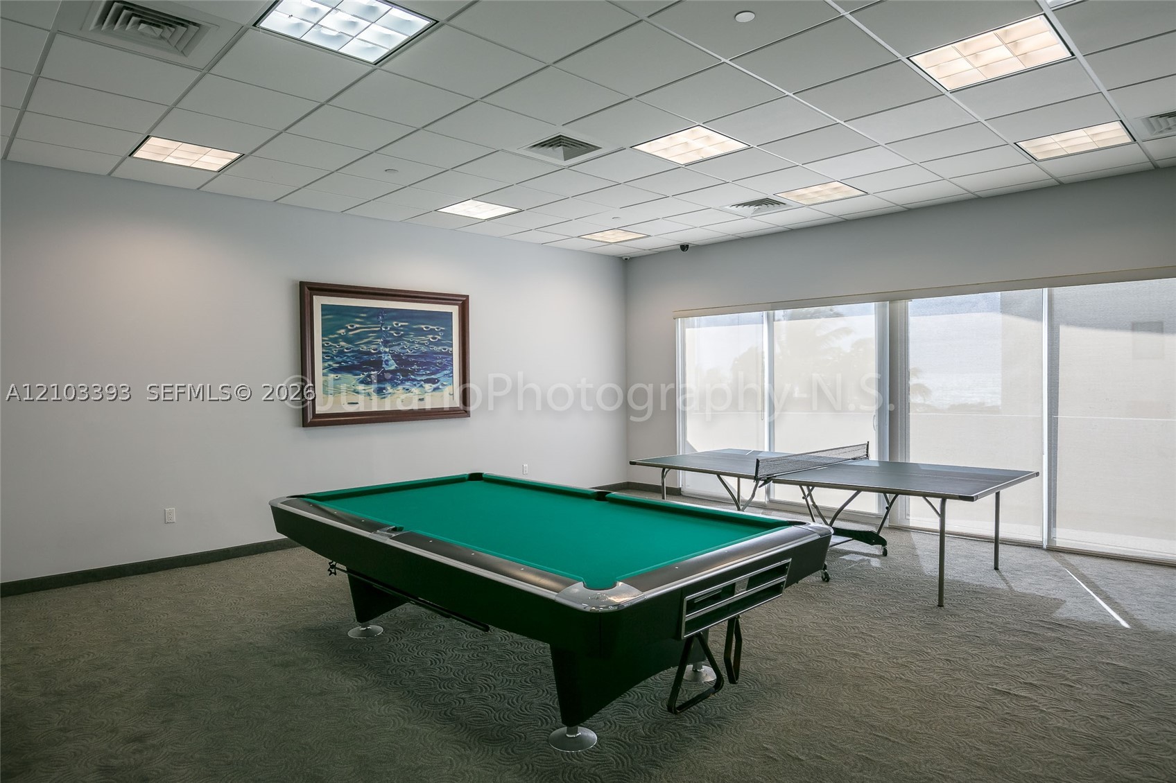 6365 Collins Ave #1809, Miami Beach FL 33141