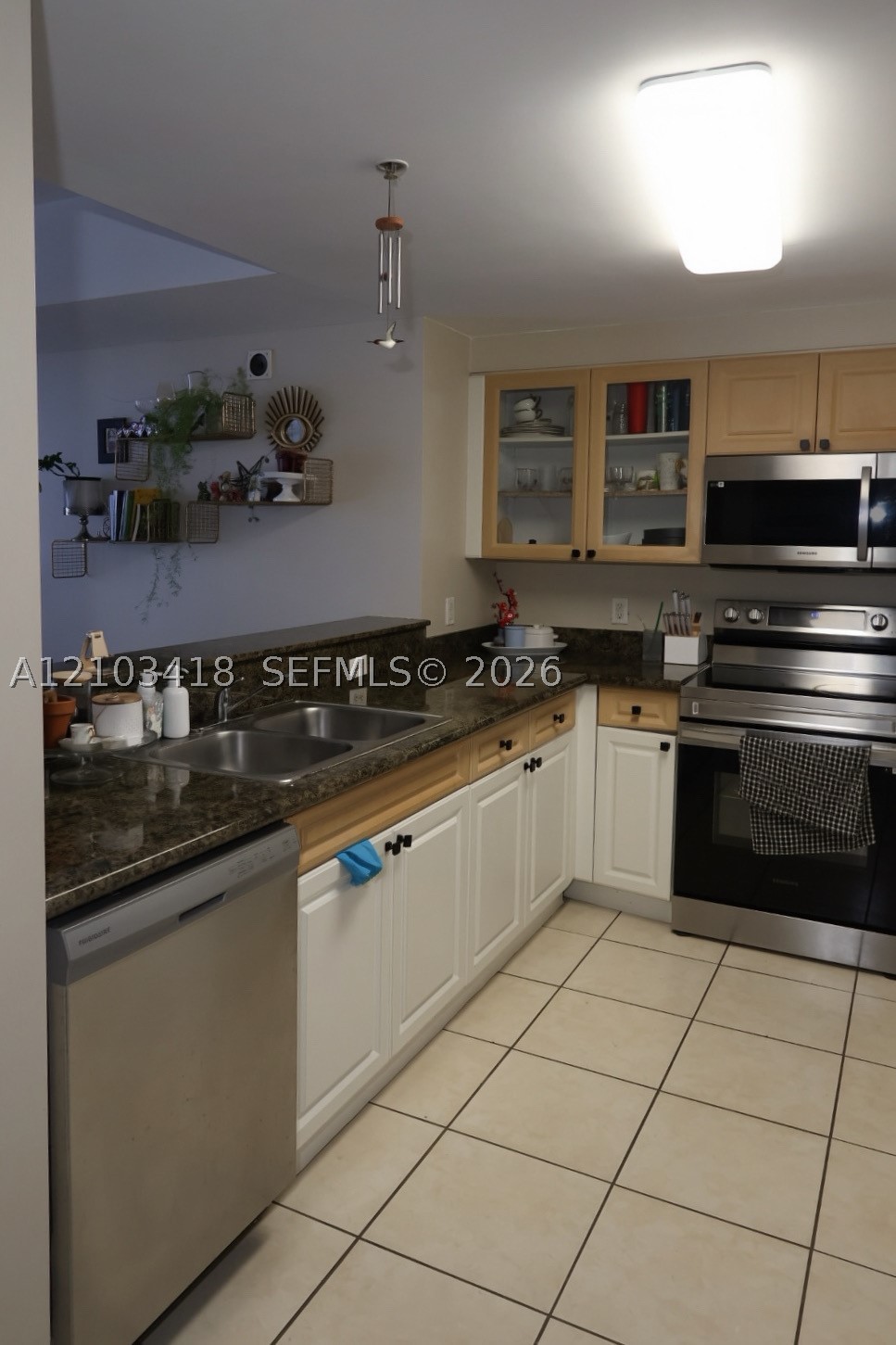 1 Glen Royal Pkwy #1004, Miami FL 33125