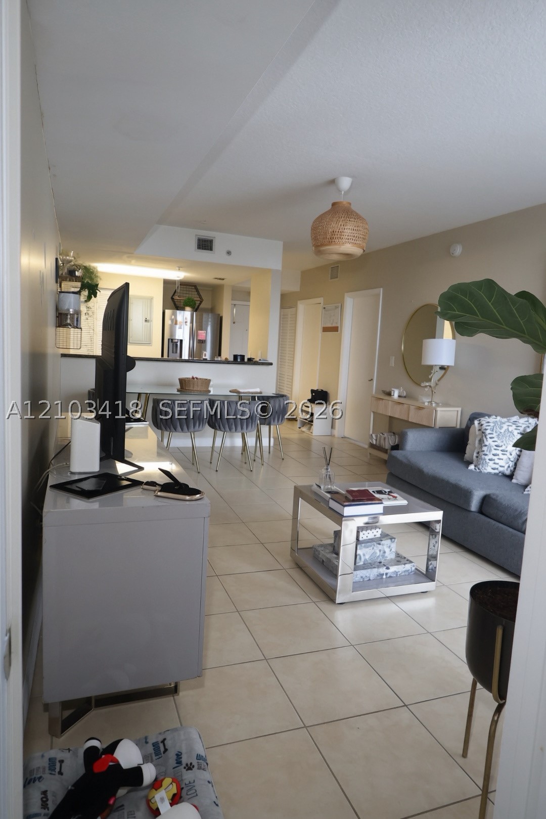 1 Glen Royal Pkwy #1004, Miami FL 33125