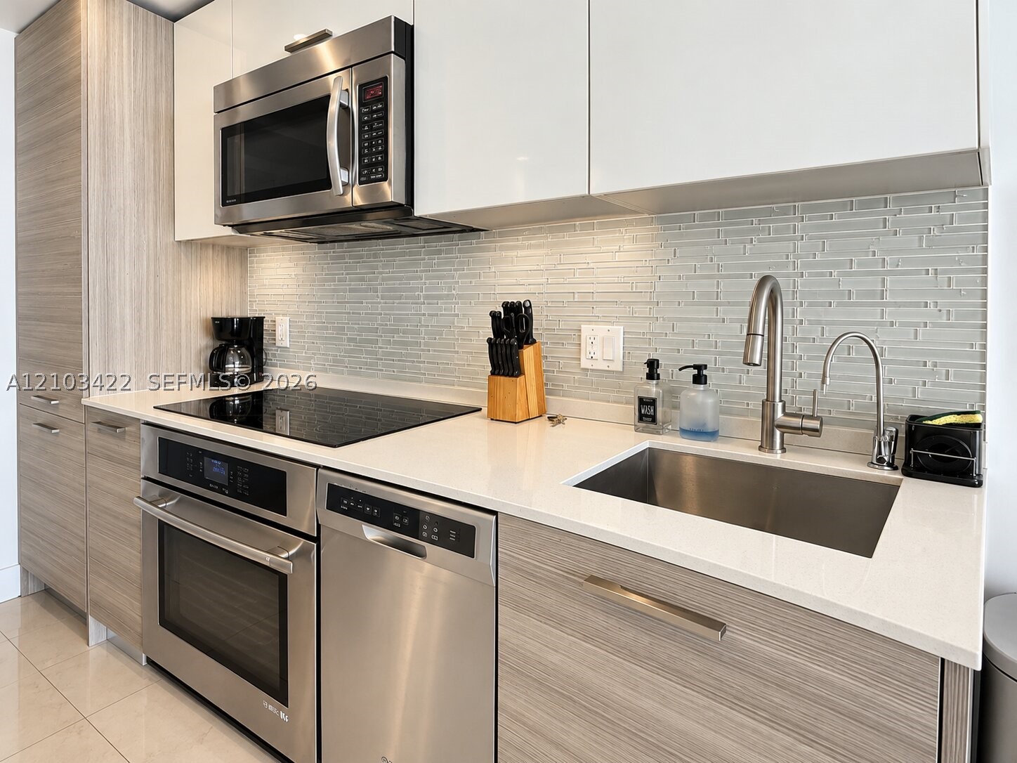 1300 Brickell Bay Dr #2112, Miami FL 33131