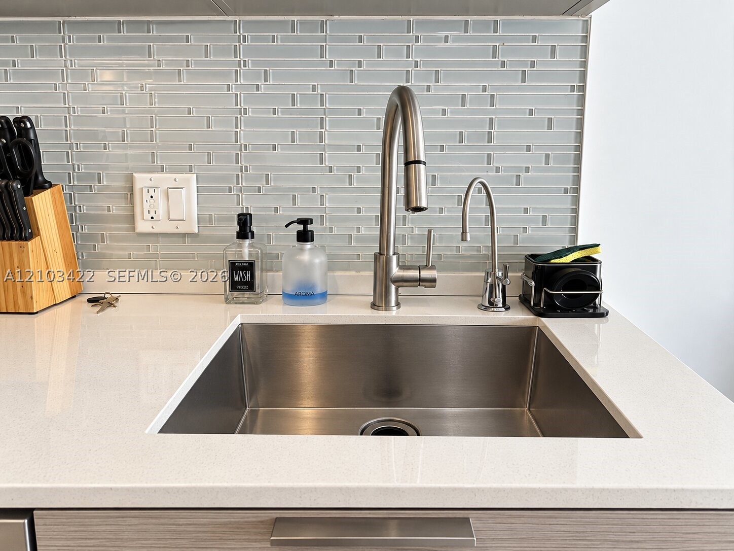 1300 Brickell Bay Dr #2112, Miami FL 33131