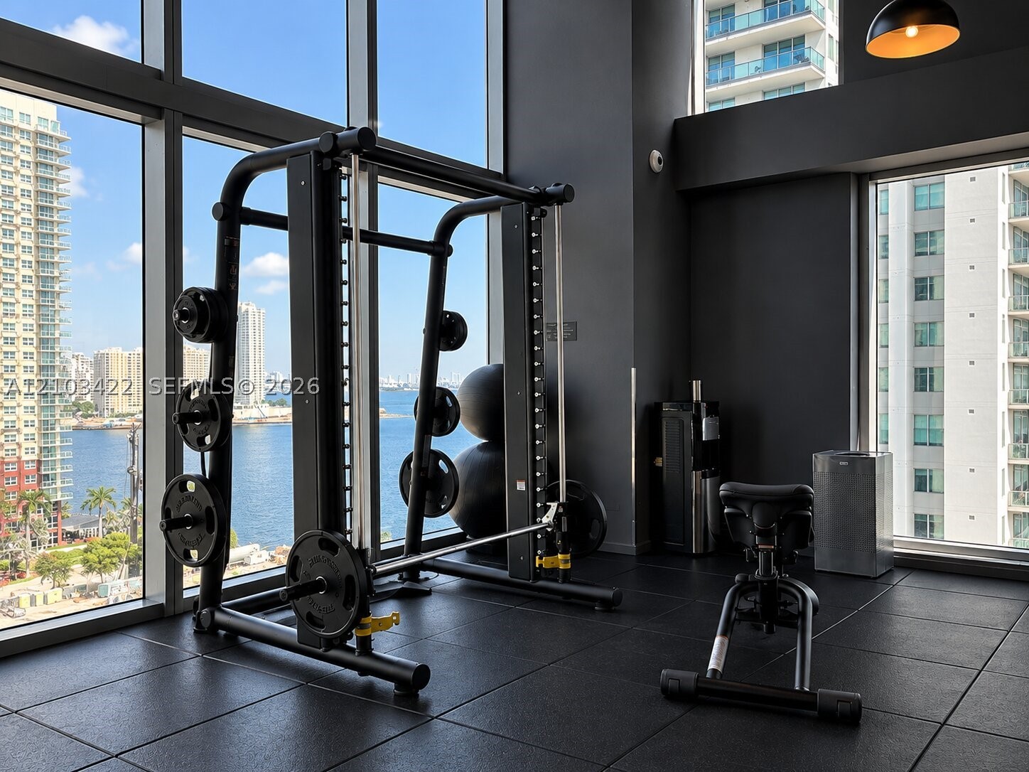1300 Brickell Bay Dr #2112, Miami FL 33131