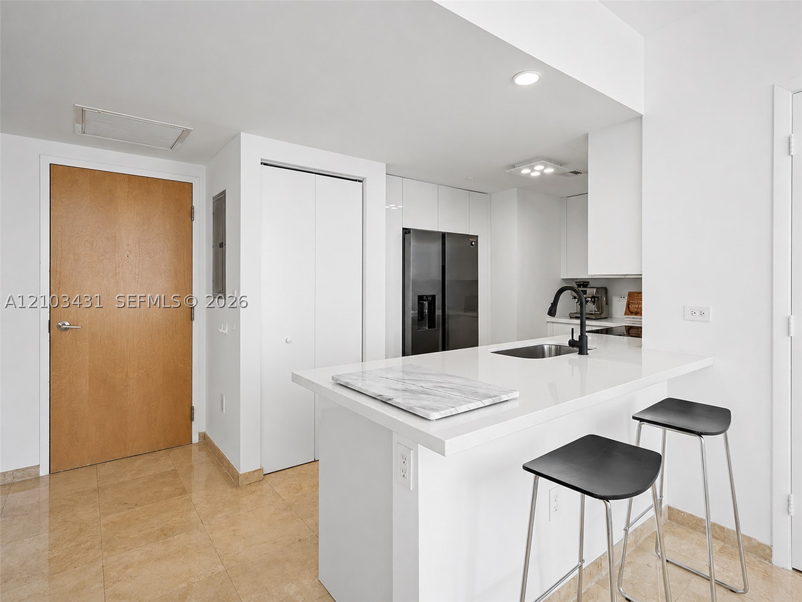 350 S Miami Ave #2304, Miami FL 33130