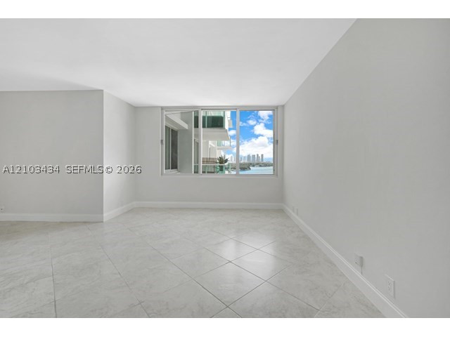1000 West Ave #1121, Miami Beach FL 33139