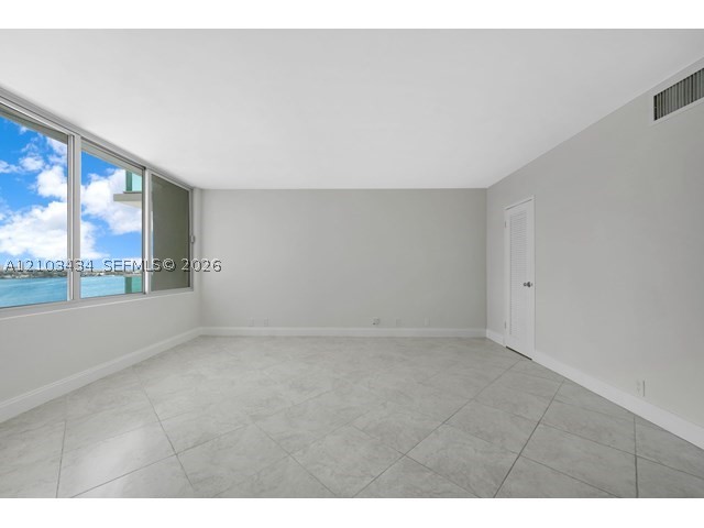 1000 West Ave #1121, Miami Beach FL 33139
