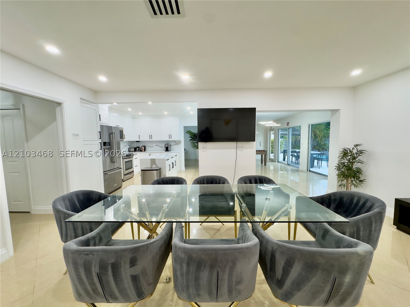 1144 Adams St, Hollywood FL 33019