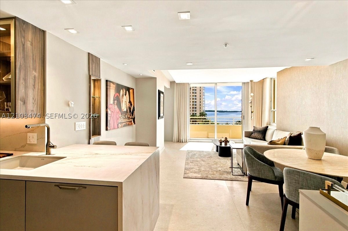 888 Brickell Key Dr #1005, Miami FL 33131